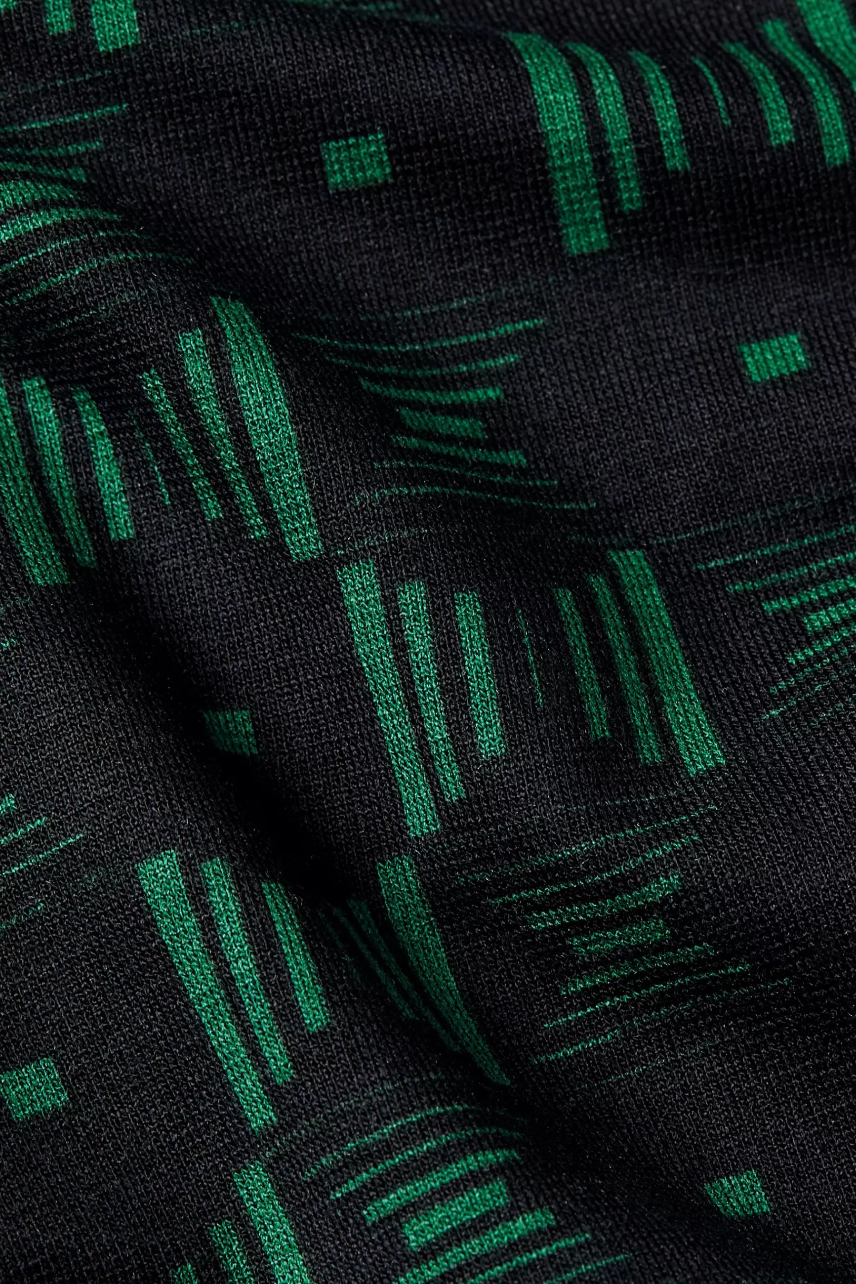 Robe d'été Mona Marvin - Collection King Louie pour Femmes  
Élégance bohème avec broderies artisanales - Coupe fluide printanière  
Modèle exclusif en lin stretch - Taille ajustable et poches discrètes