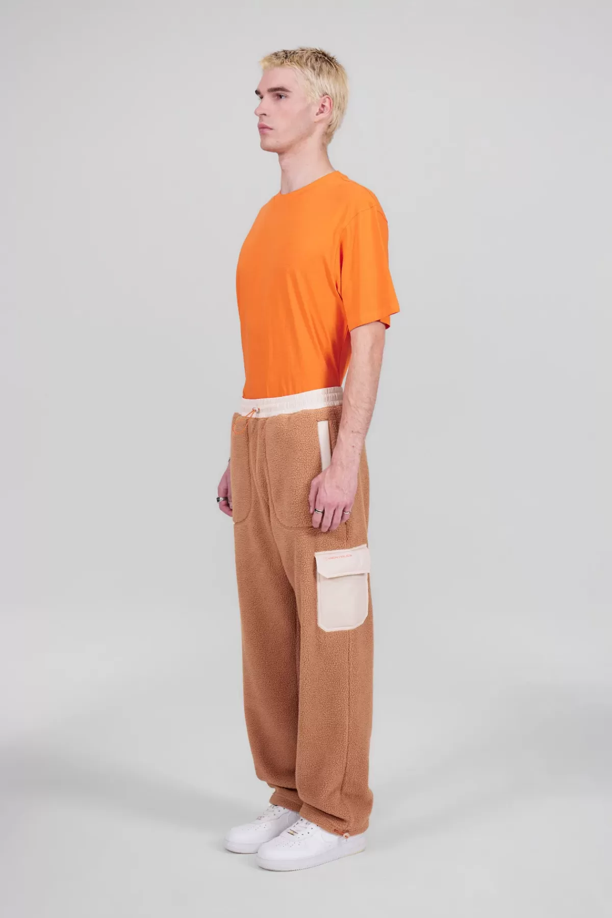 Pantalon droit mixte en doudou sherpa - Coupe classique deux tons - Collection déstockage Tetsuo x Gertrude