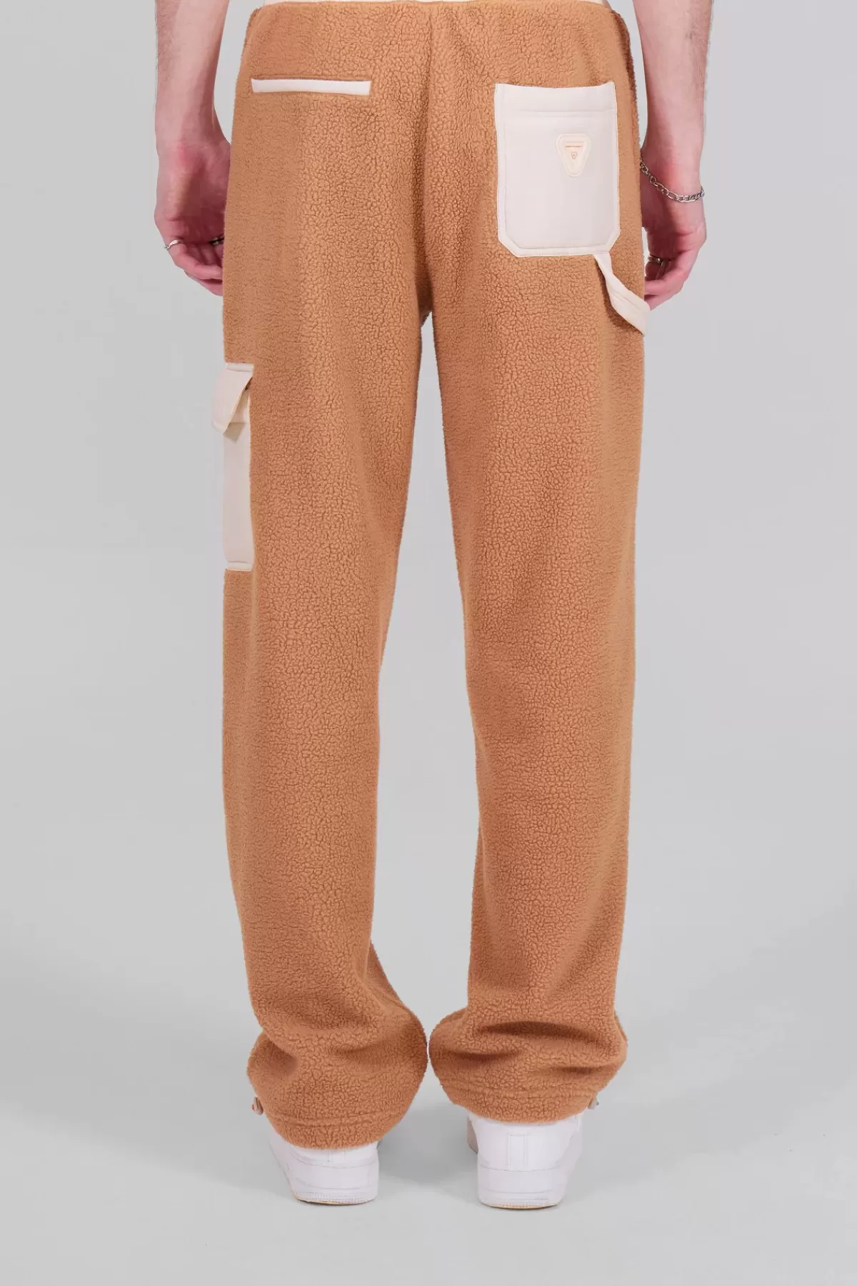 Pantalon droit mixte en doudou sherpa - Coupe classique deux tons - Collection déstockage Tetsuo x Gertrude