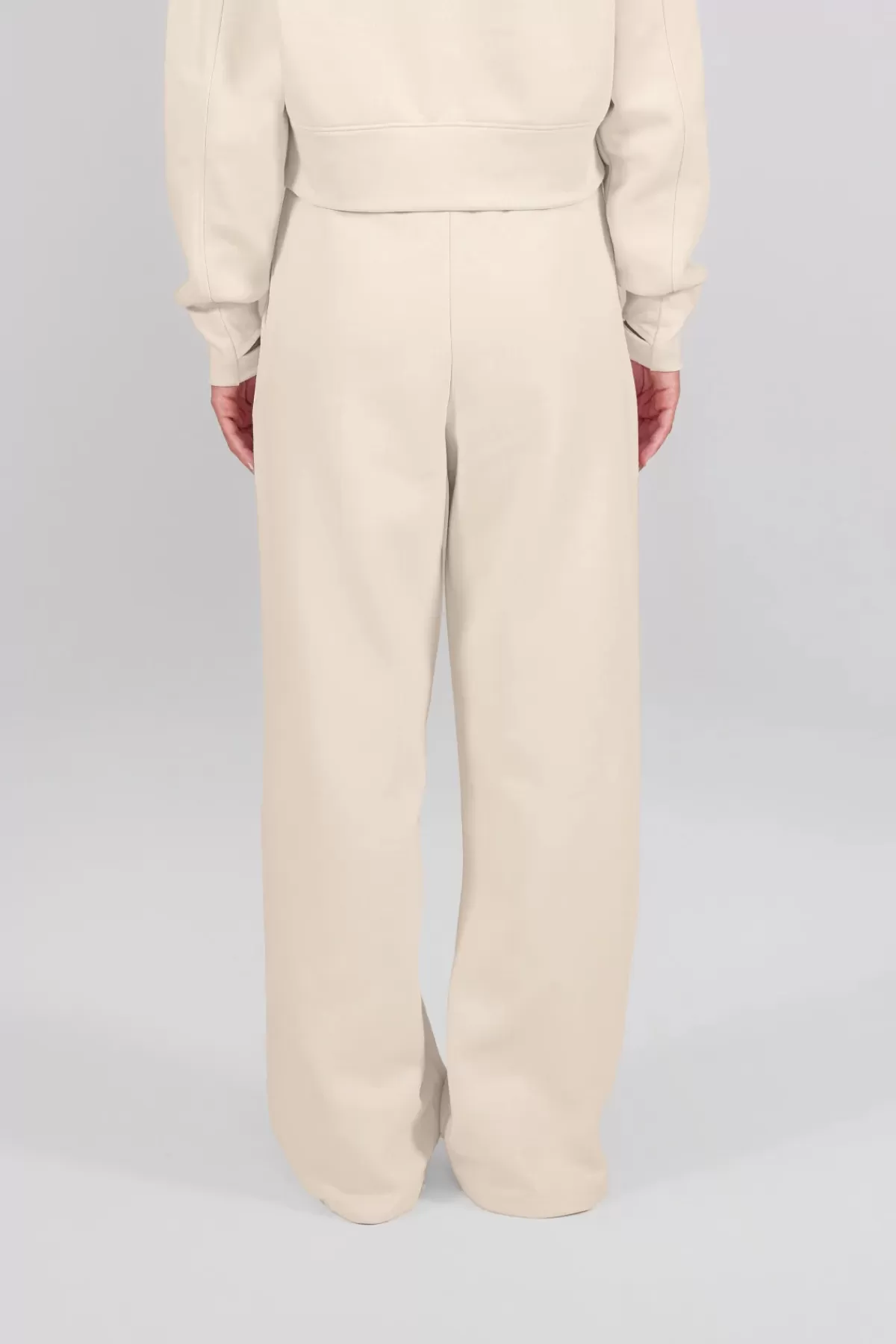 Jogging ample femme – Coupe détente en tissu respirant (Modèle Emma-Gertrude, Nouvelle Collection) Détails tendance avec poches pratiques