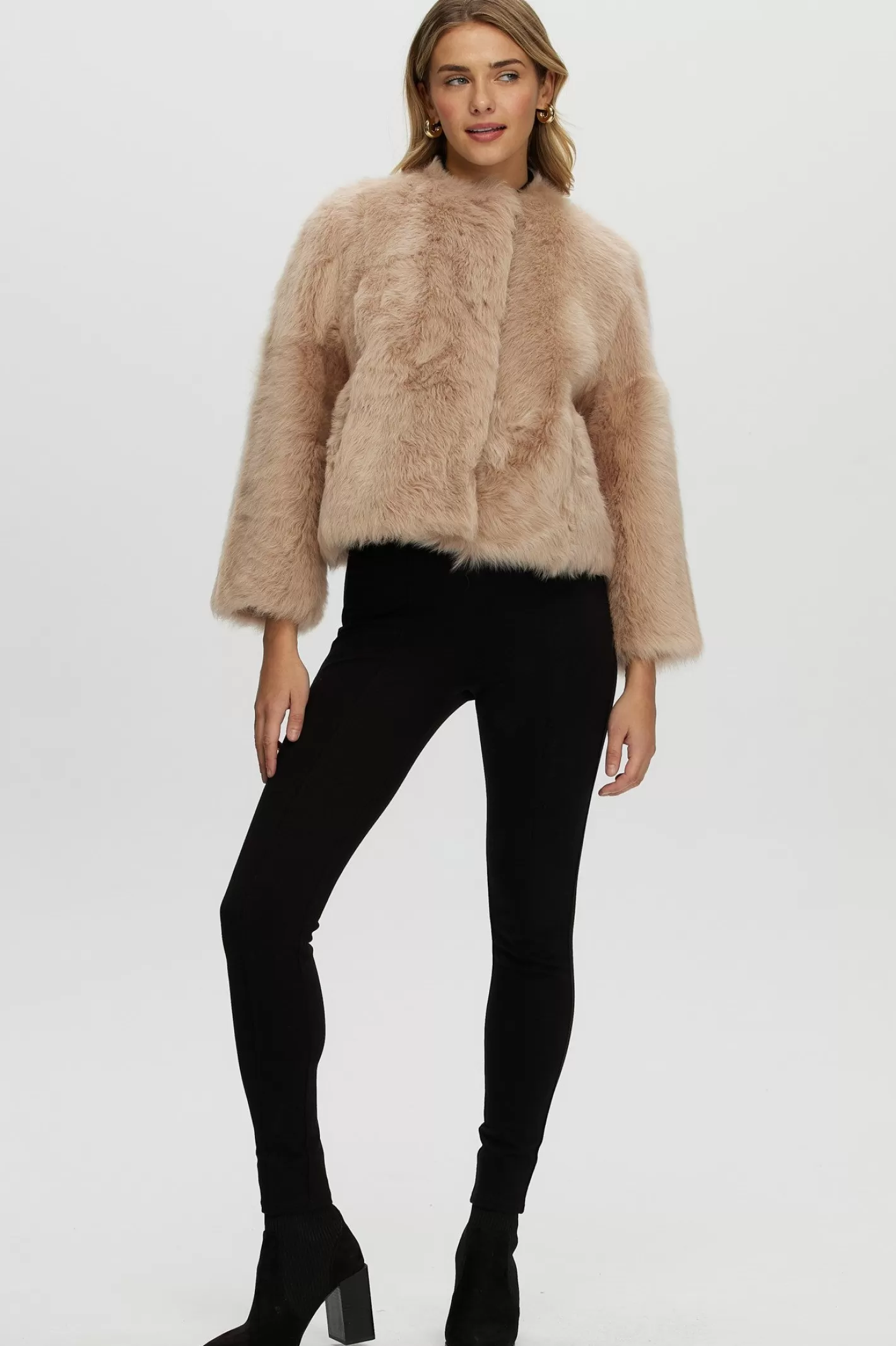 Veste réversible en agneau shearling Toscana - Design sans col avec manches trois-quarts - Collection GORSKI Montréal pour femme