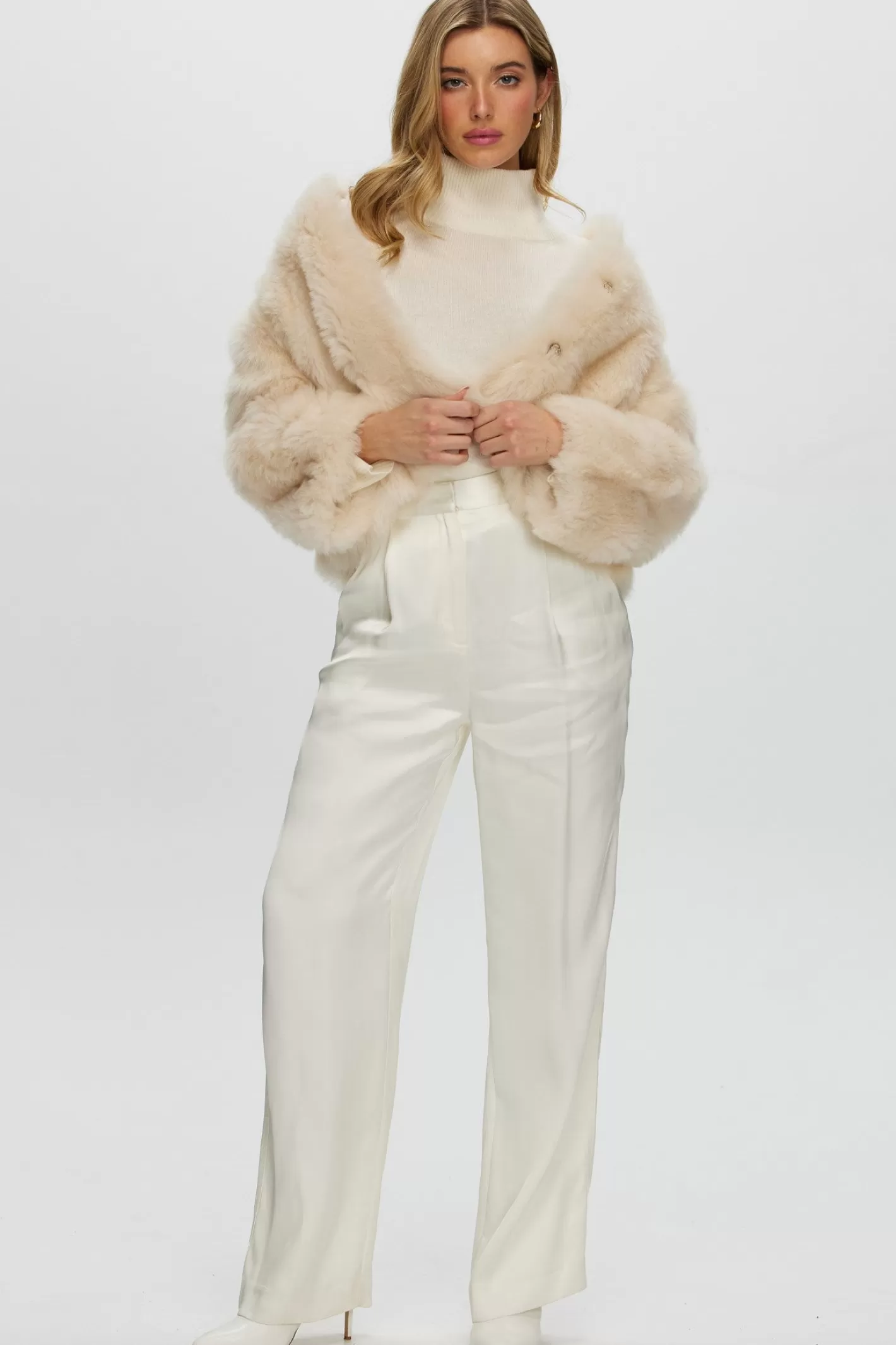 Veste réversible en agneau shearling Toscana - Design sans col avec manches trois-quarts - Collection GORSKI Montréal pour femme