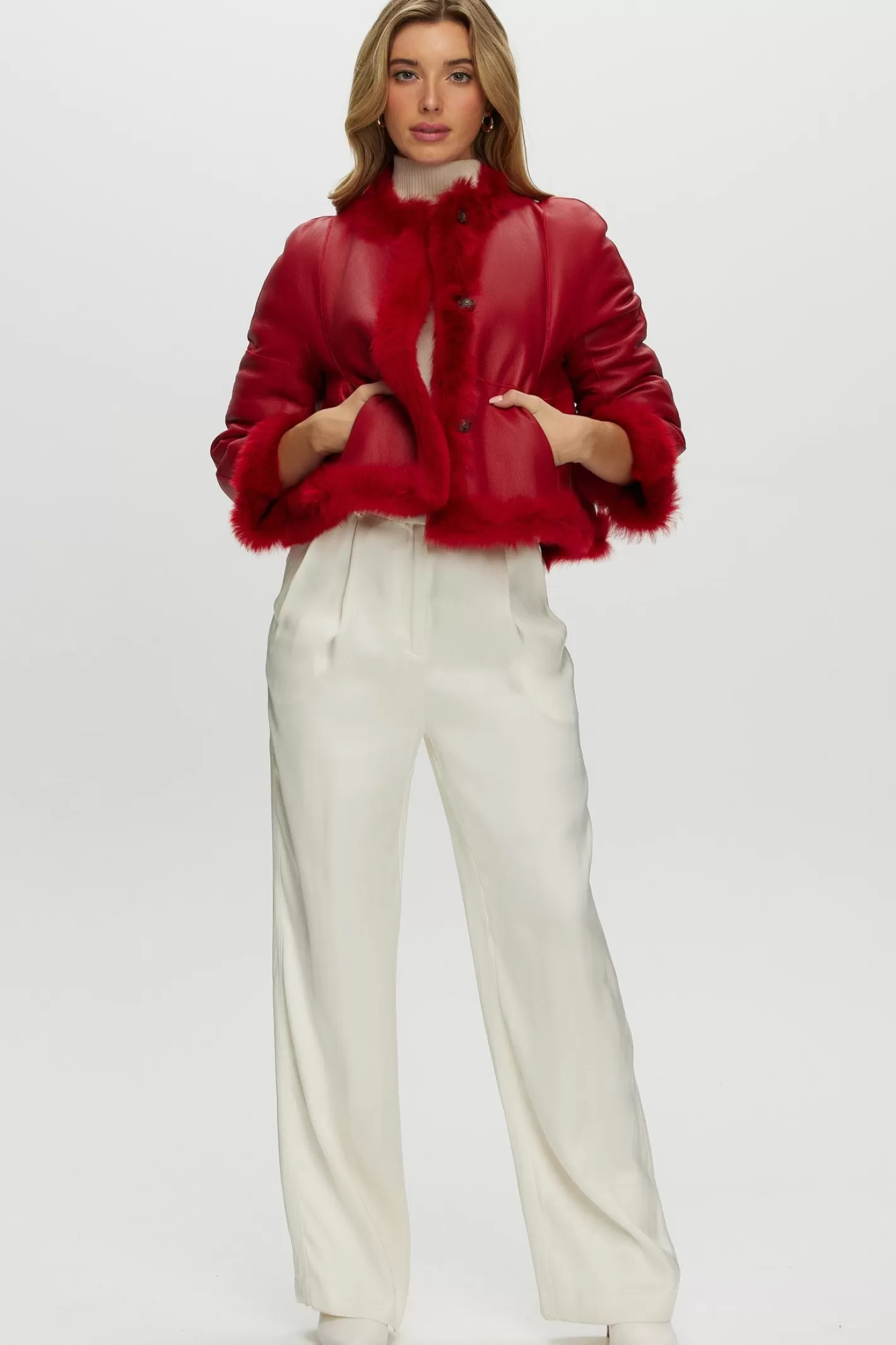 Veste réversible en agneau shearling Toscana - Design sans col avec manches trois-quarts - Collection GORSKI Montréal pour femme