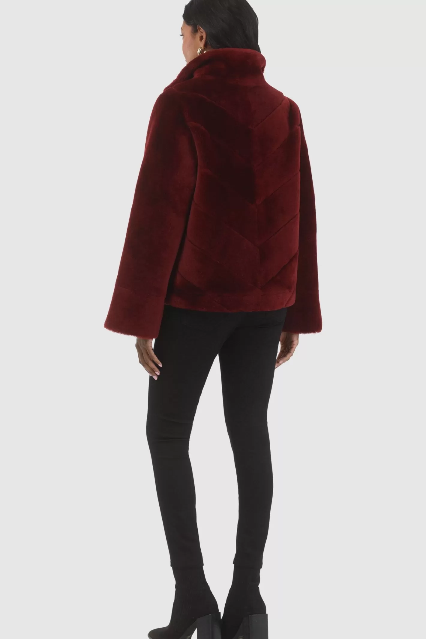 Veste réversible GORSKI Montréal pour femme – Doudoune en laine mérinos et agneau shearling avec motif chevron et ourlet droit
