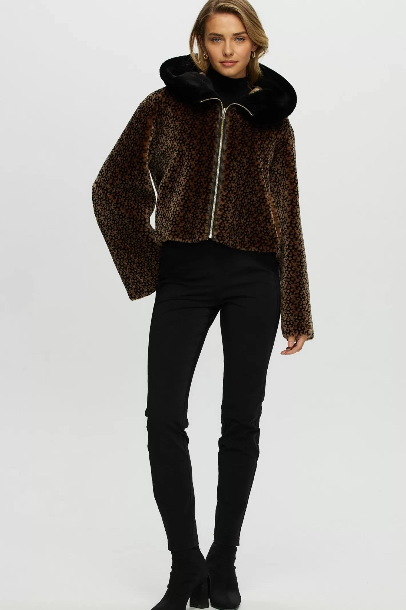 Manteau d'hiver réversible femme en laine mérinos et agneau - Style urbain Montréal par GORSKI