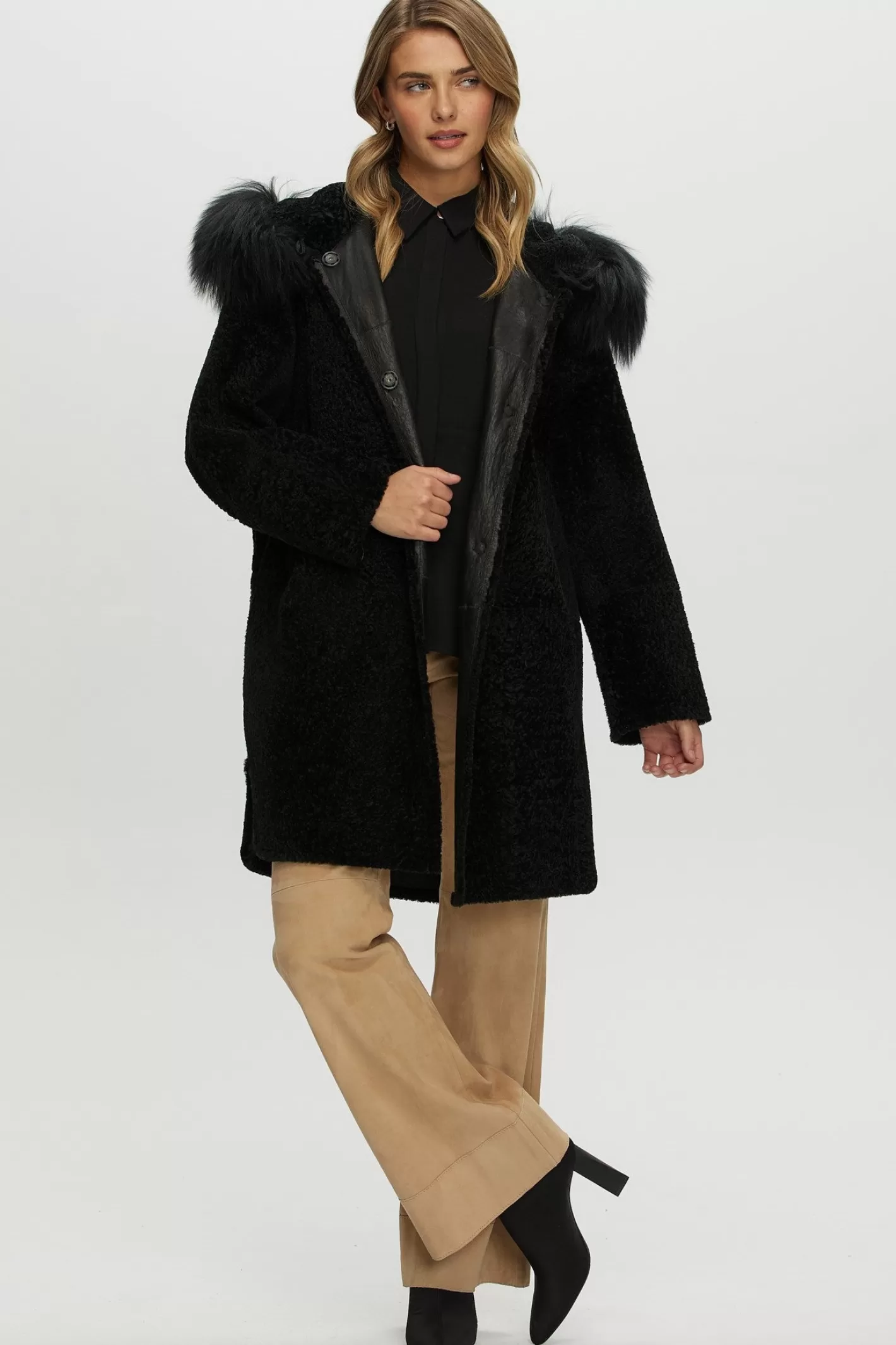 Manteau réversible GORSKI Montréal en agneau shearling de Nouvelle-Zélande avec capuche ornée de fourrure d'agneau mongol - Conception élégante et polyvalente pour un confort douillet