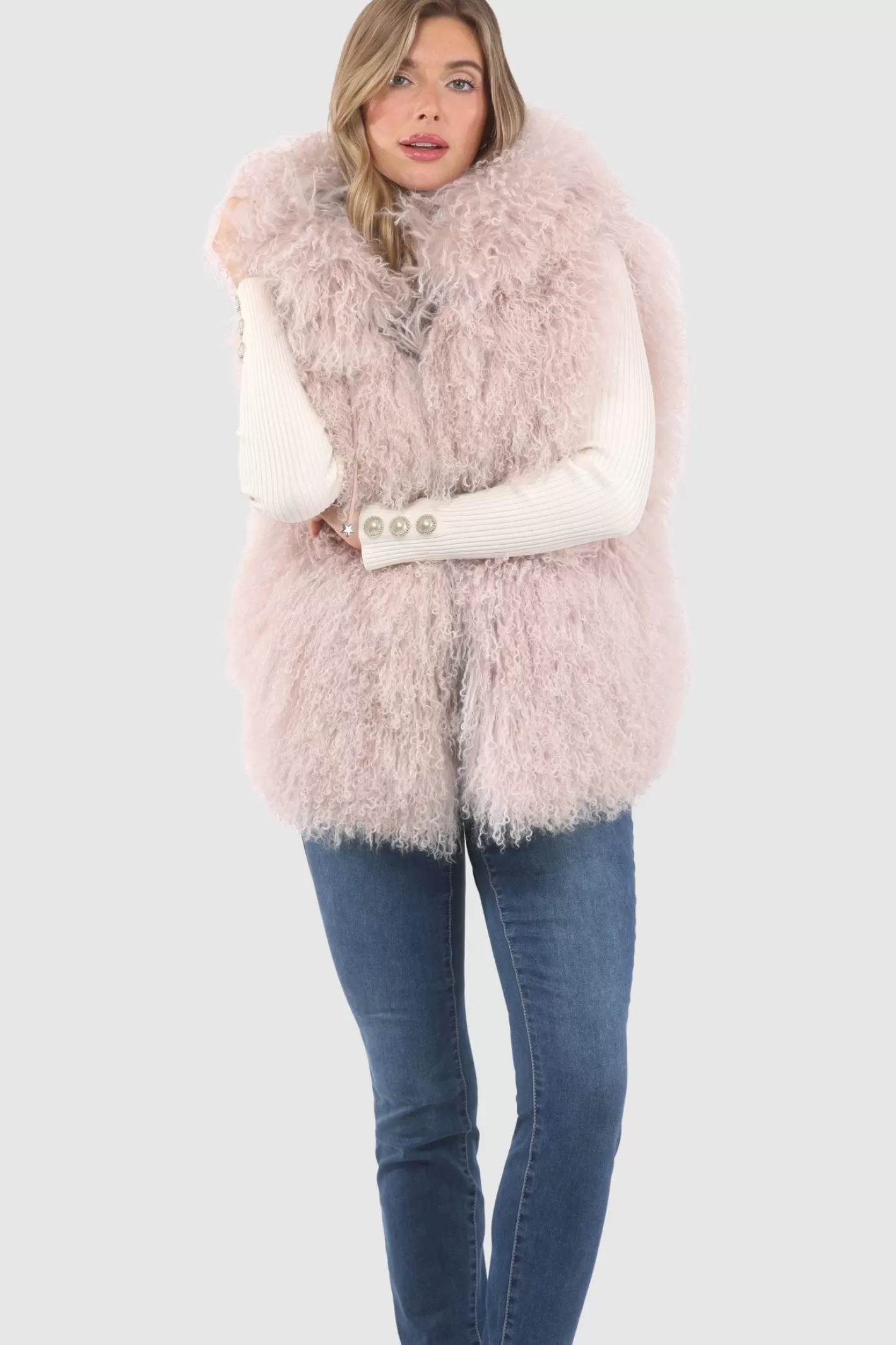 Veste réversible femme GORSKI Montréal - Édition exclusive en agneau shearling mongol avec doublure en laine et cachemire Loro Piana - Confort hiver et élégance intemporelle 

(Note : J'ai restructuré la phrase pour une lecture plus fluide, ajouté des termes évocateurs comme 