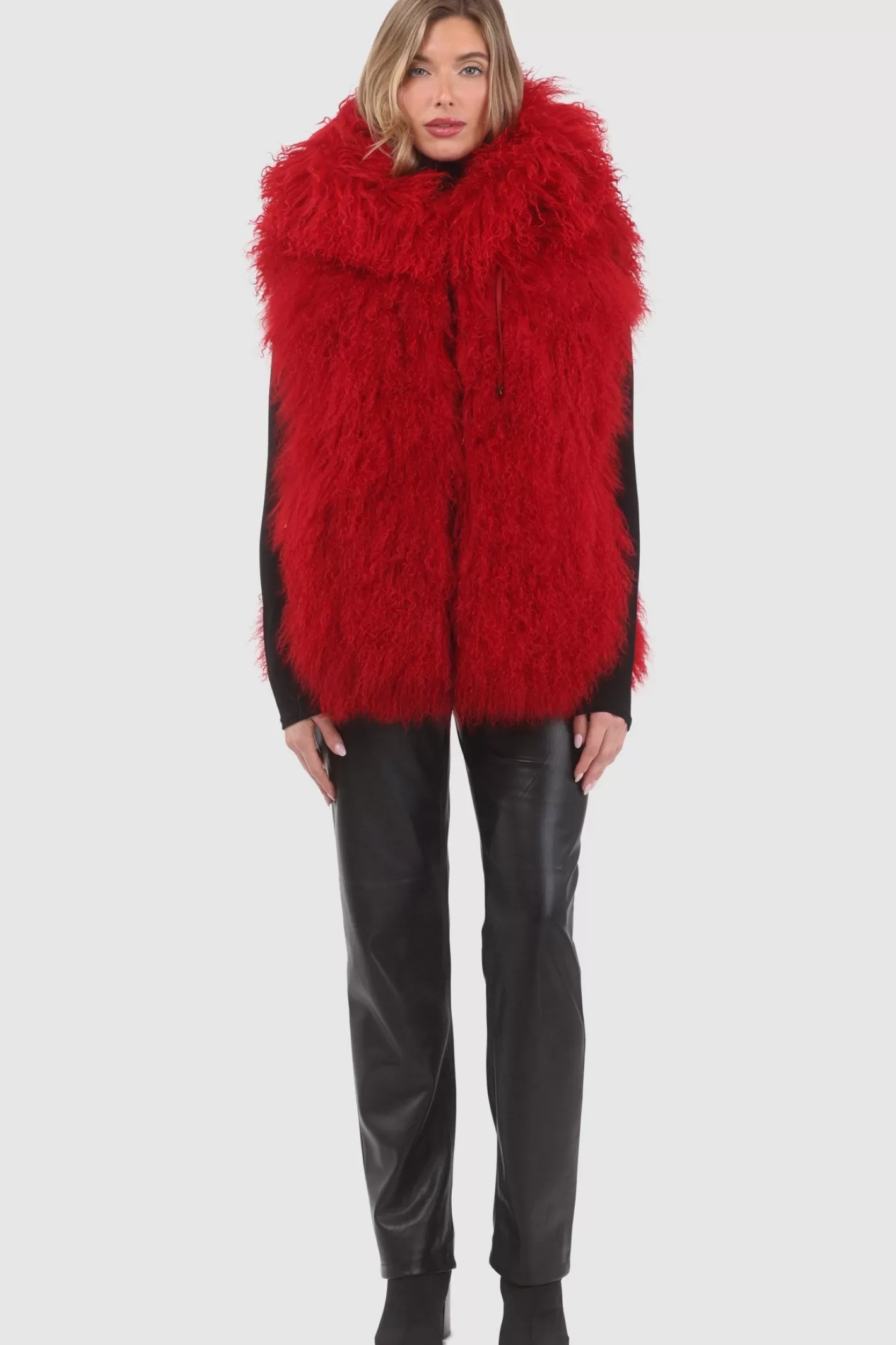 Veste réversible femme GORSKI Montréal - Édition exclusive en agneau shearling mongol avec doublure en laine et cachemire Loro Piana - Confort hiver et élégance intemporelle 

(Note : J'ai restructuré la phrase pour une lecture plus fluide, ajouté des termes évocateurs comme 
