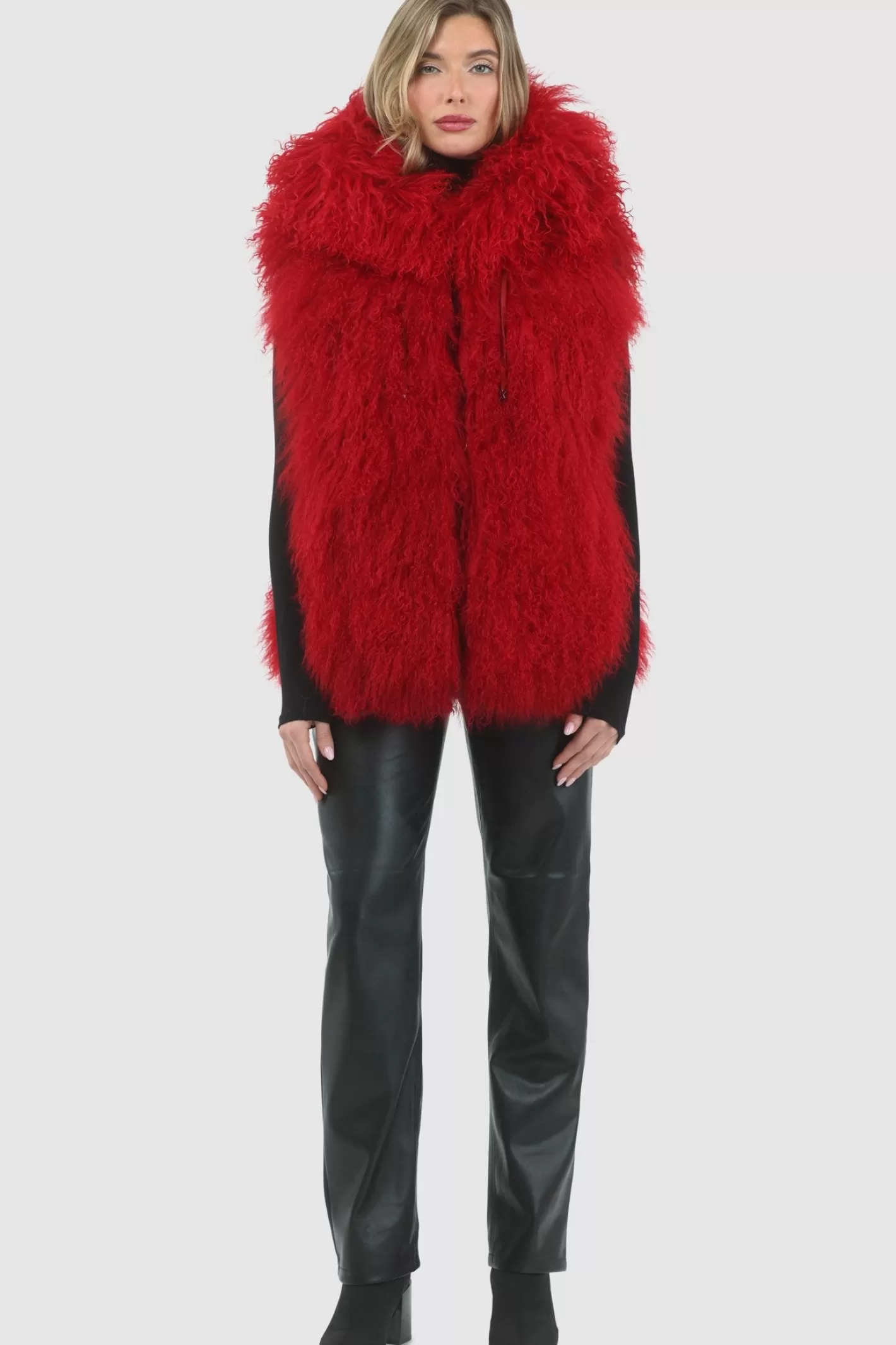 Veste réversible femme GORSKI Montréal - Édition exclusive en agneau shearling mongol avec doublure en laine et cachemire Loro Piana - Confort hiver et élégance intemporelle 

(Note : J'ai restructuré la phrase pour une lecture plus fluide, ajouté des termes évocateurs comme 