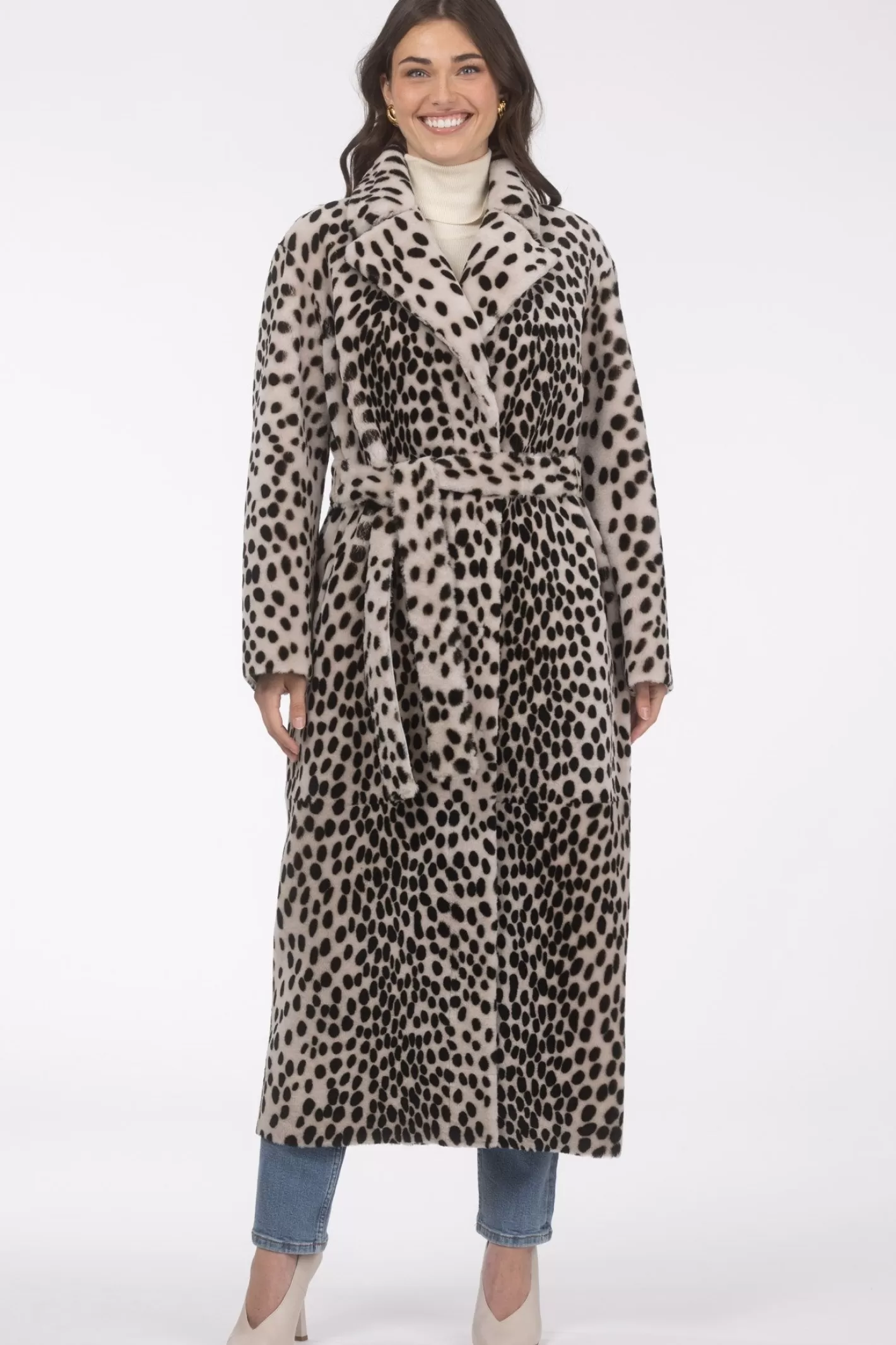 Manteau Double-Face GORSKI Montréal en Mouton Shearling - Élégance Hivernale 2024 pour Femme 

(Version premium avec capuche amovible et coupe ajustée)