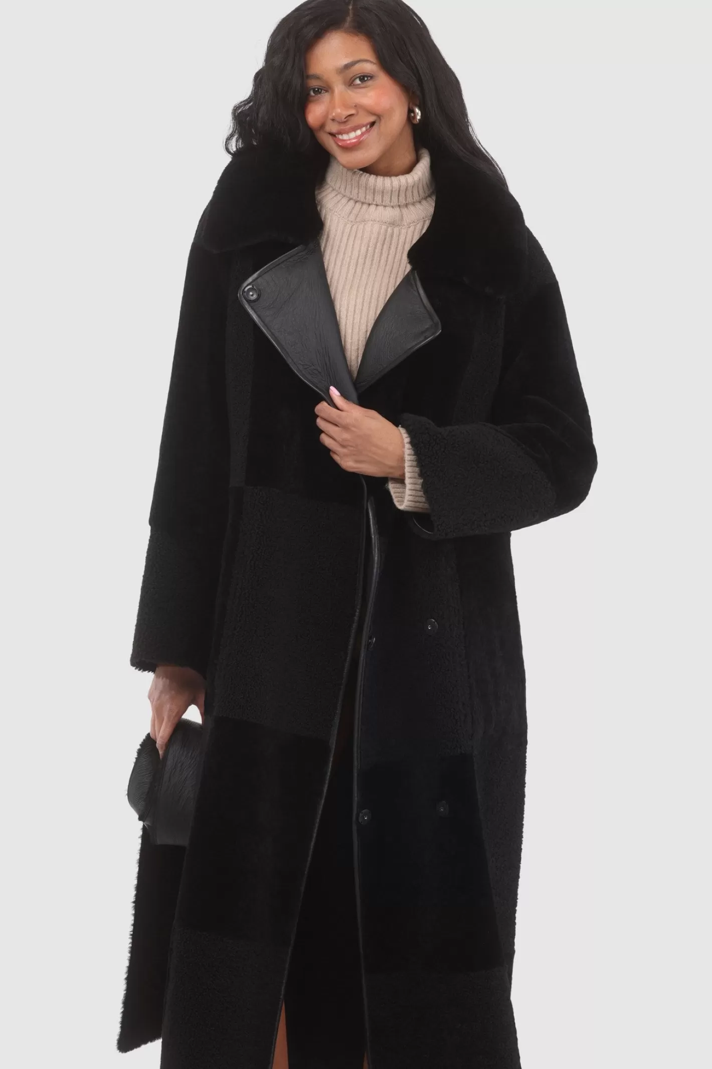 Manteau réversible femme GORSKI Montréal – Doudoune en agneau shearling avec col cheminée et ceinture ajustable (Collection hiver)