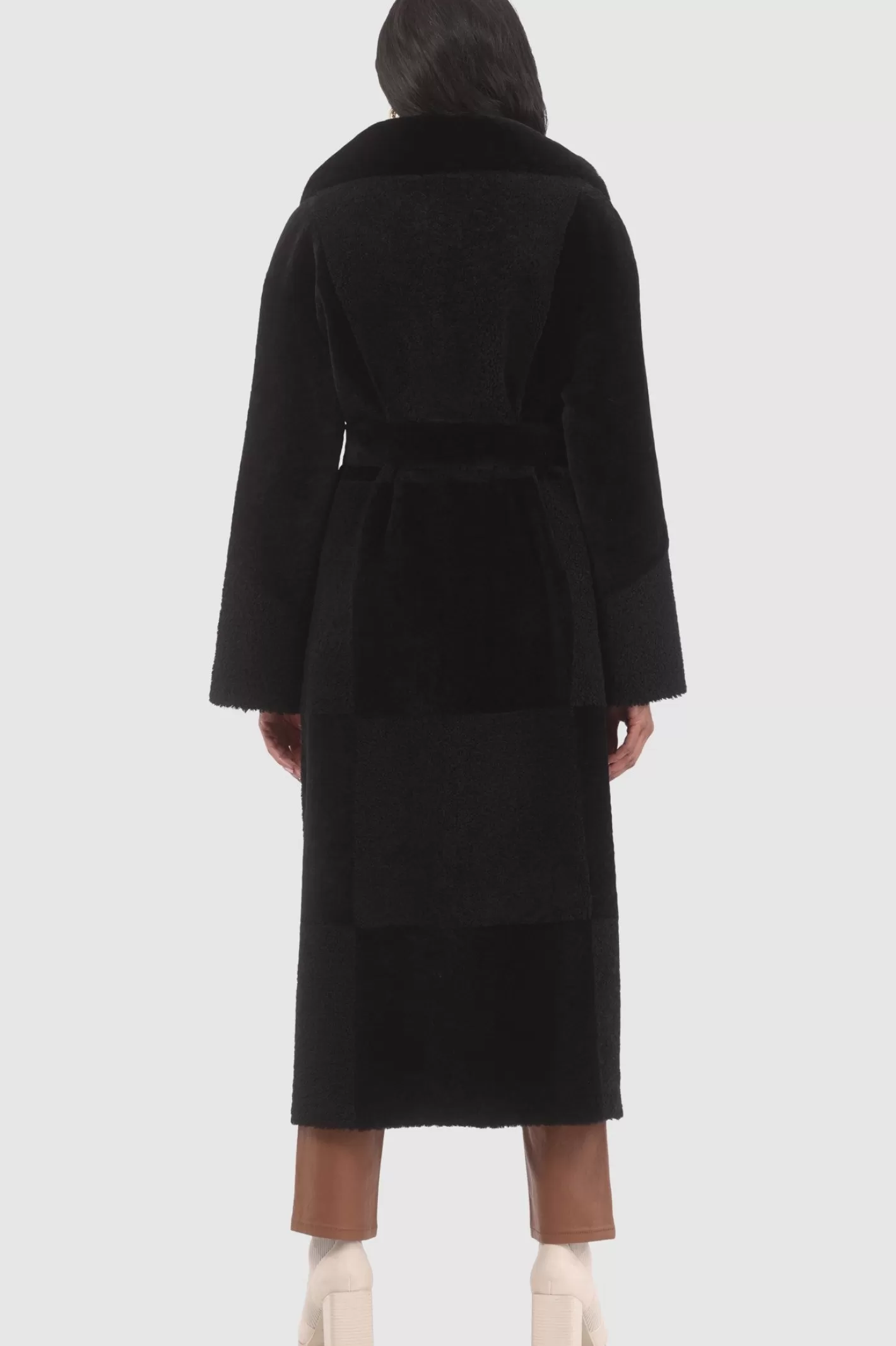 Manteau réversible femme GORSKI Montréal – Doudoune en agneau shearling avec col cheminée et ceinture ajustable (Collection hiver)