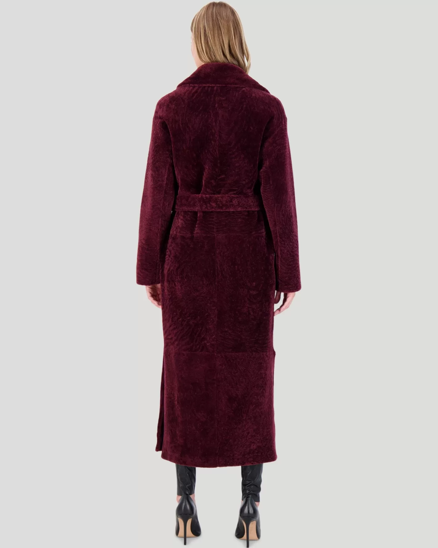 Manteau réversible en agneau shearling élégant avec fentes latérales ajustables et ceinture assortie - Collection exclusive Maison GORSKI Montréal