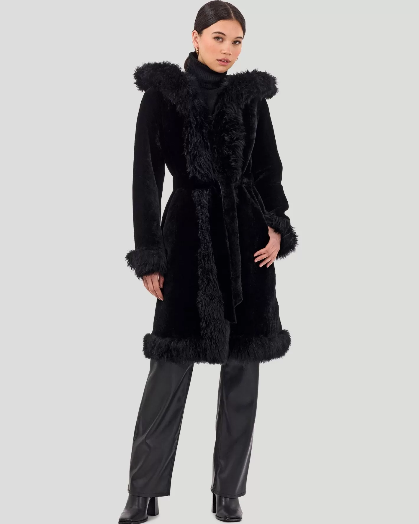 Veste Parka GORSKI Montréal Réversible en Agneau Shearling - Détails en Laine Mérinos Longue avec Ceinture Ajustable pour Style Urbain Hivernal