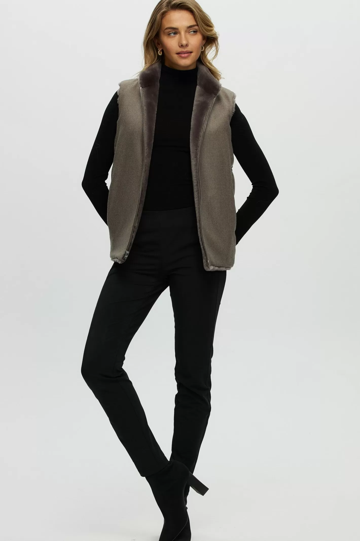 GORSKI Élégance Urbaine : Veste Réversible Femme en Agneau Shearling et Cachemire Loro Piana – Doudoune Matelassée Collection Montréal
