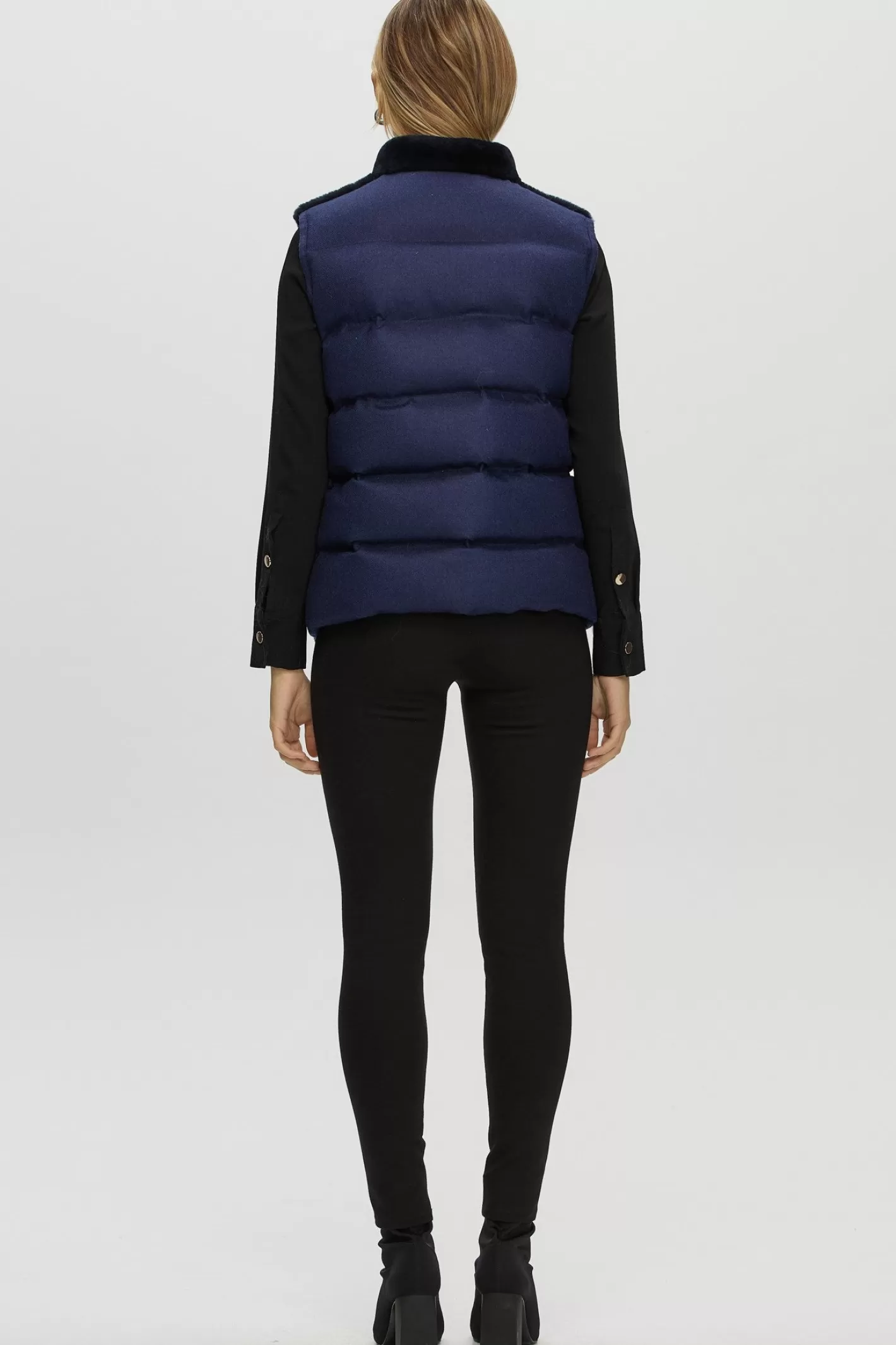 GORSKI Élégance Urbaine : Veste Réversible Femme en Agneau Shearling et Cachemire Loro Piana – Doudoune Matelassée Collection Montréal