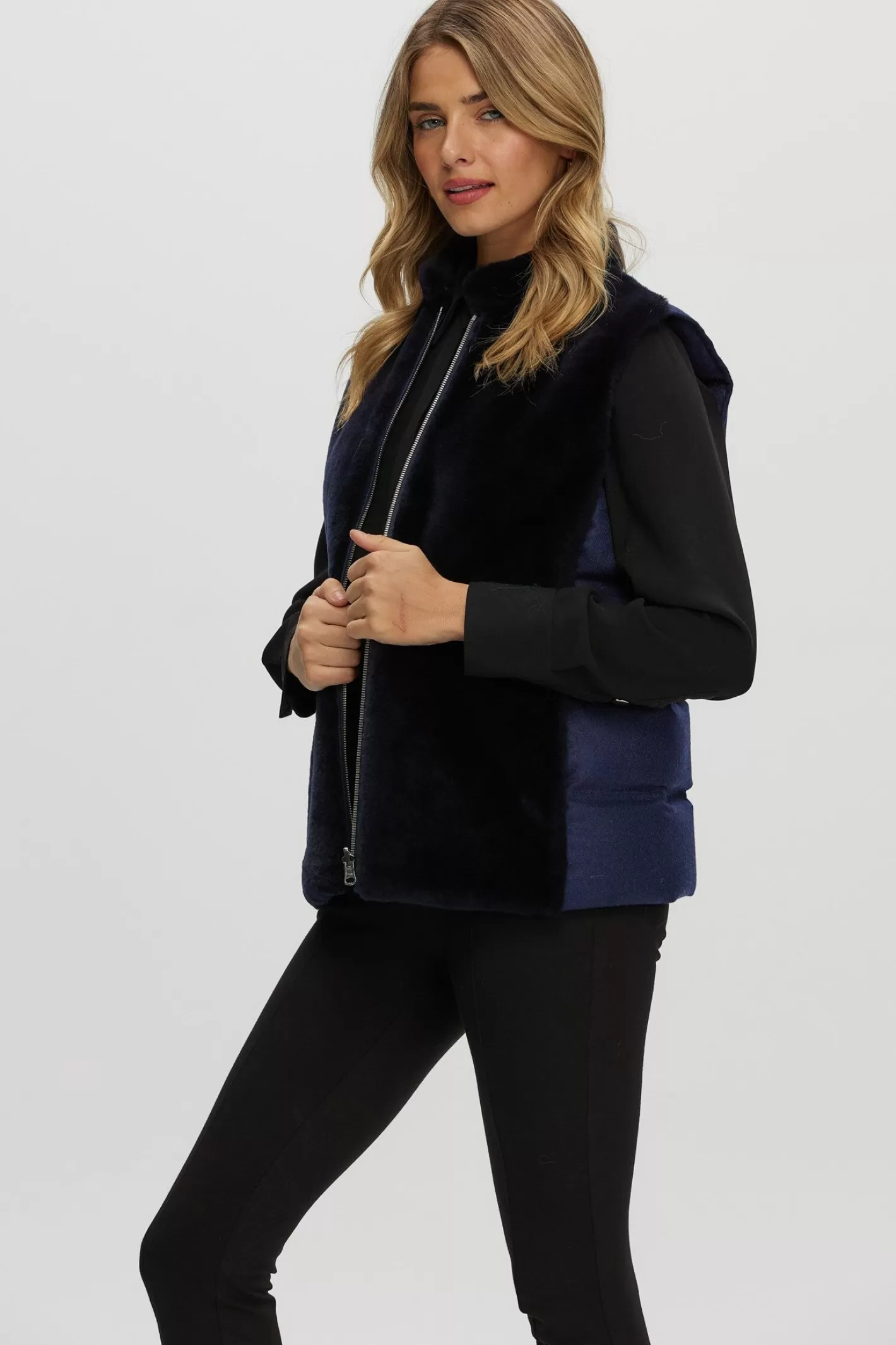 GORSKI Élégance Urbaine : Veste Réversible Femme en Agneau Shearling et Cachemire Loro Piana – Doudoune Matelassée Collection Montréal