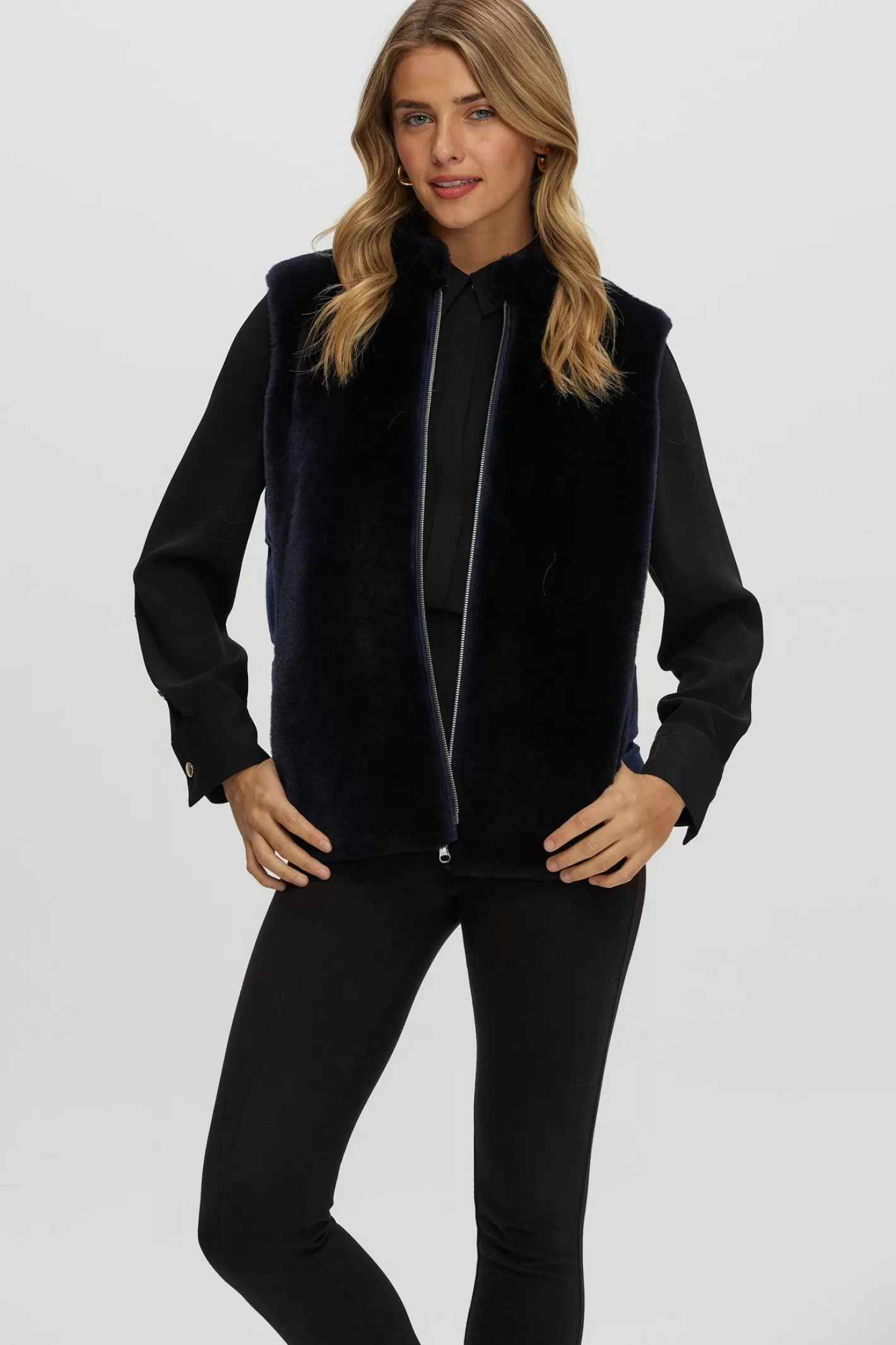 GORSKI Élégance Urbaine : Veste Réversible Femme en Agneau Shearling et Cachemire Loro Piana – Doudoune Matelassée Collection Montréal
