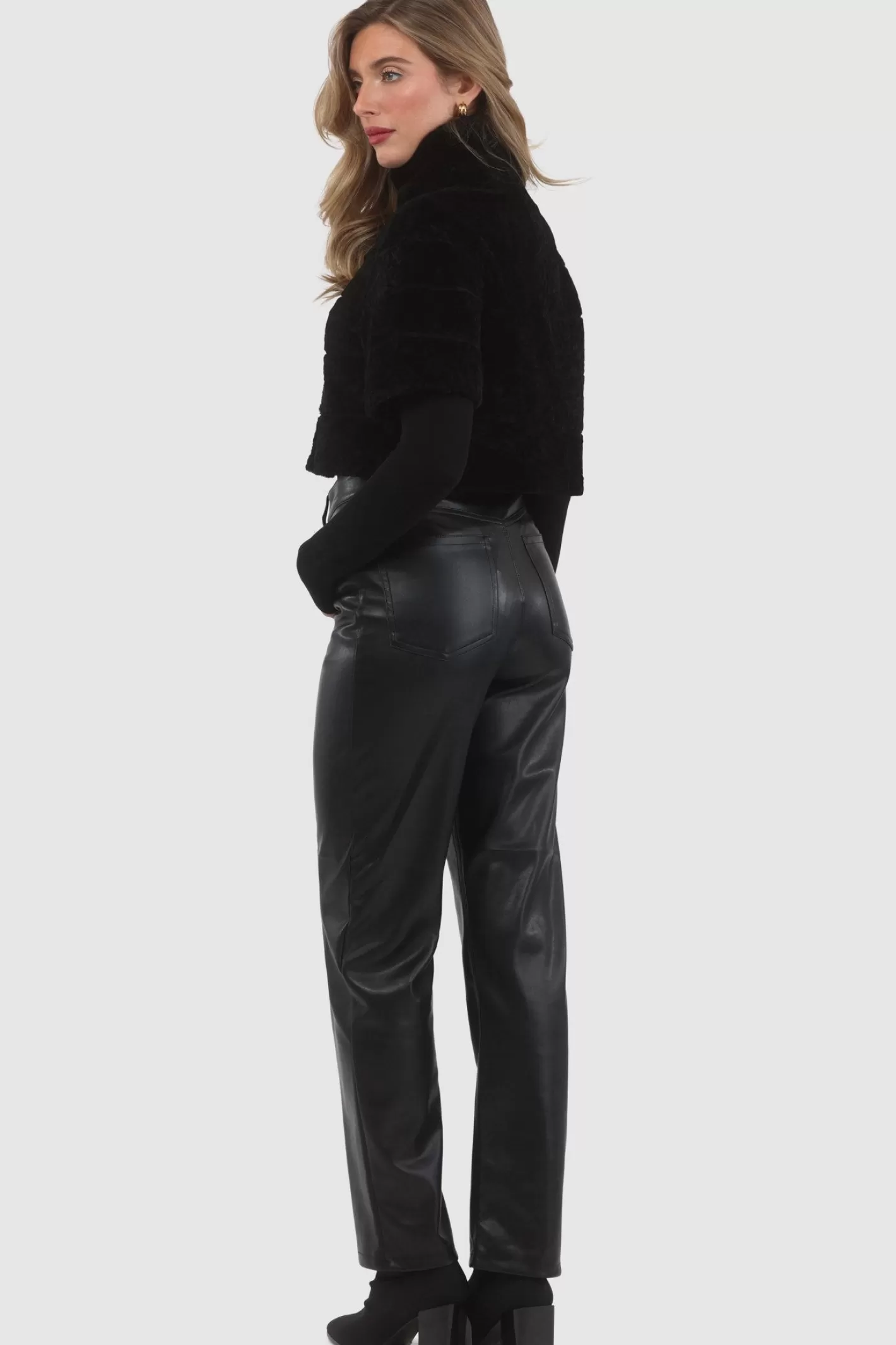 Boléro Femme Réversible GORSKI Montréal - Doudoune en Agneau Texturé à Manches Courtes, Style Urbain Polyvalent