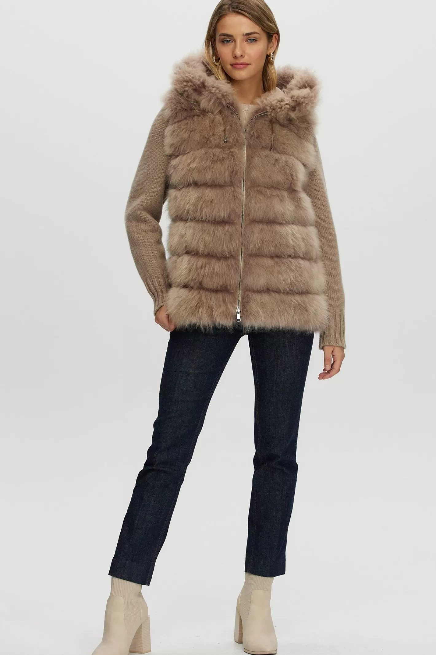 Doudoune Femme Élégante en Cachemire de Chèvre Sélectionné - Conception Exclusive GORSKI Montréal avec Manches et Dos Doublés de Loro Piana