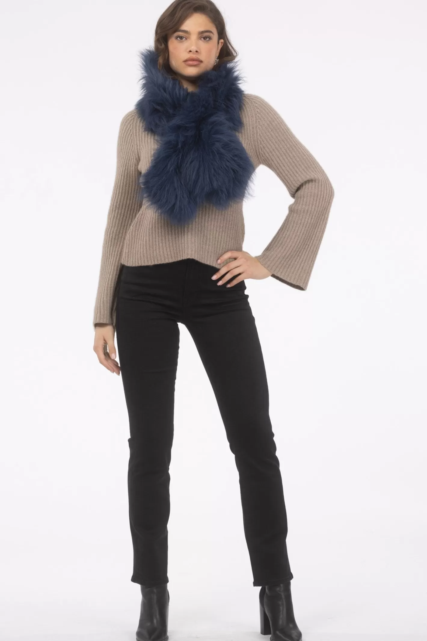 Écharpe Femme GORSKI Montréal – Laine d’Agneau Élégante et Confortable