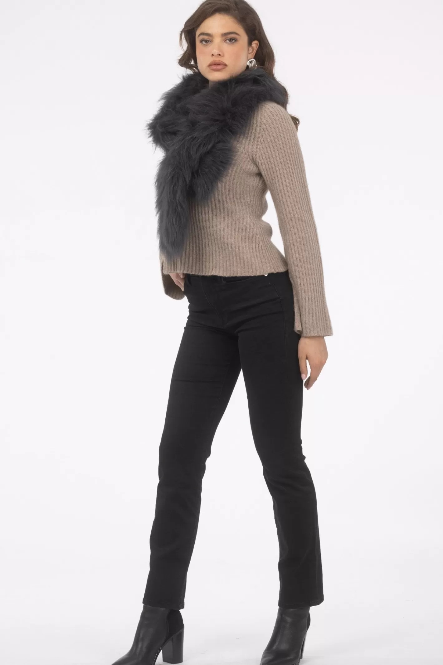 Écharpe Femme GORSKI Montréal – Laine d’Agneau Élégante et Confortable