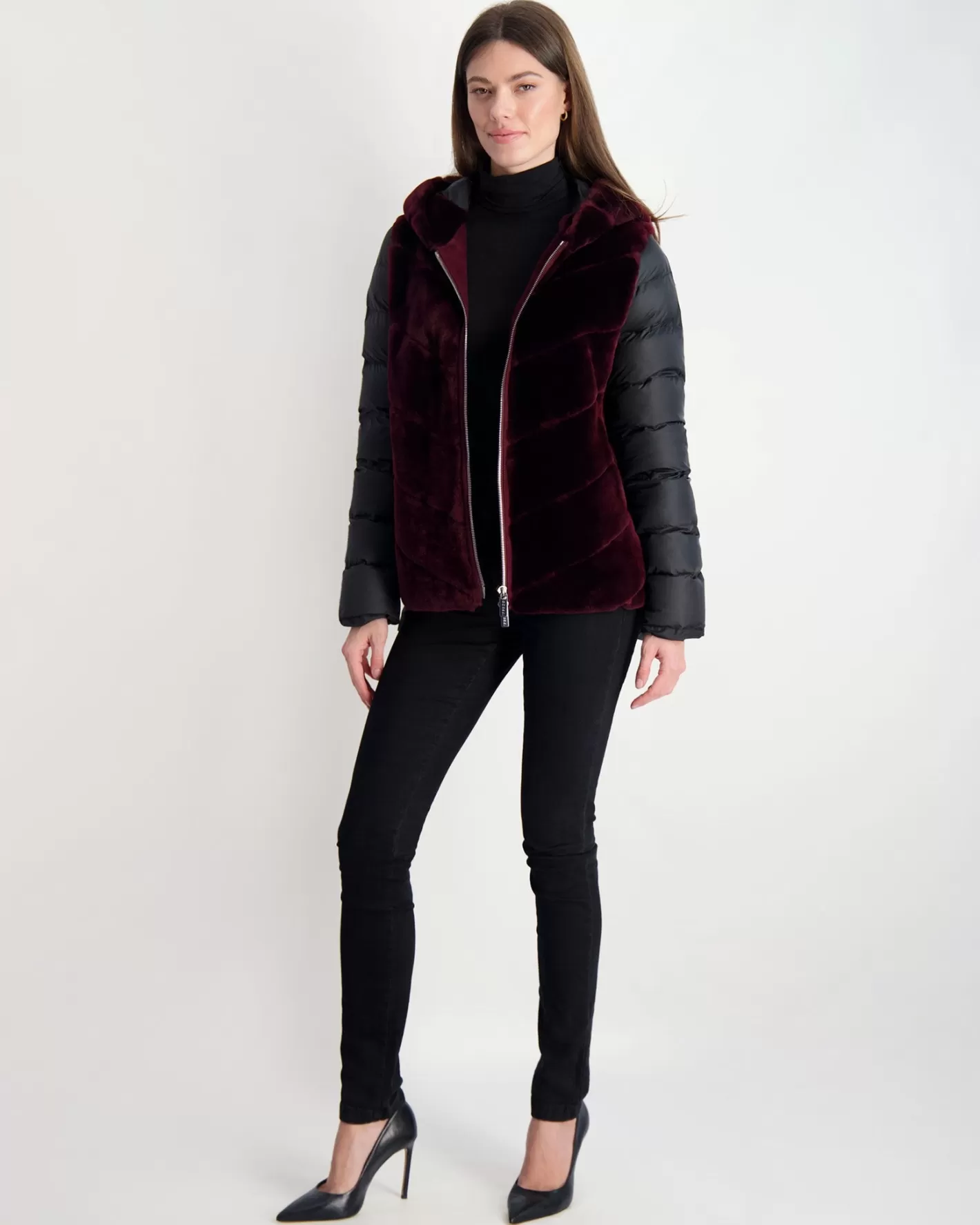 Parka chic pour femme GORSKI Montréal - Doudoune en agneau shearling avec motifs chevron, manches et dos matelassés - Confort hivernal élégant