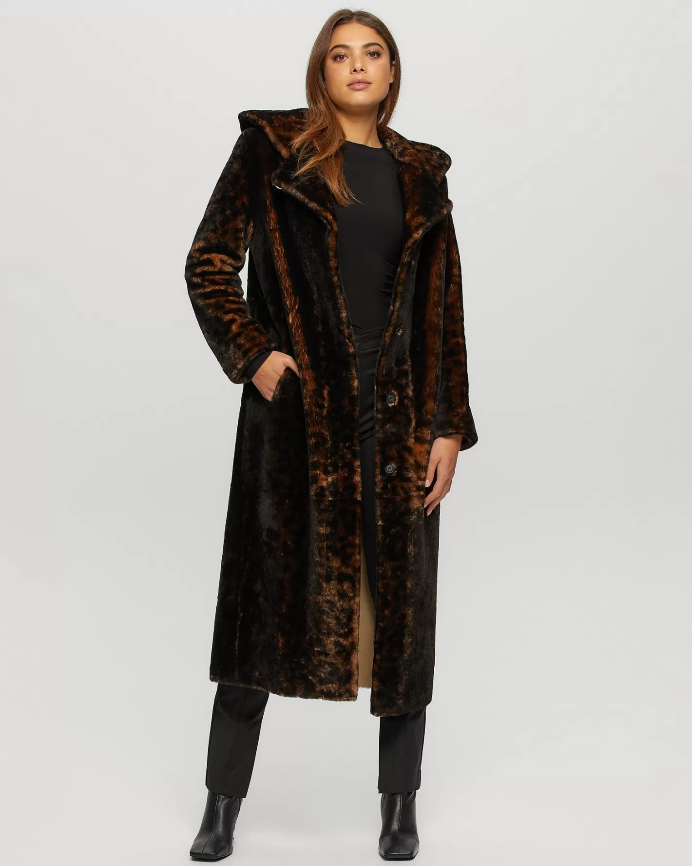 GORSKI Montréal - Doudoune capuche en agneau shearling féminine - Style décontracté chic