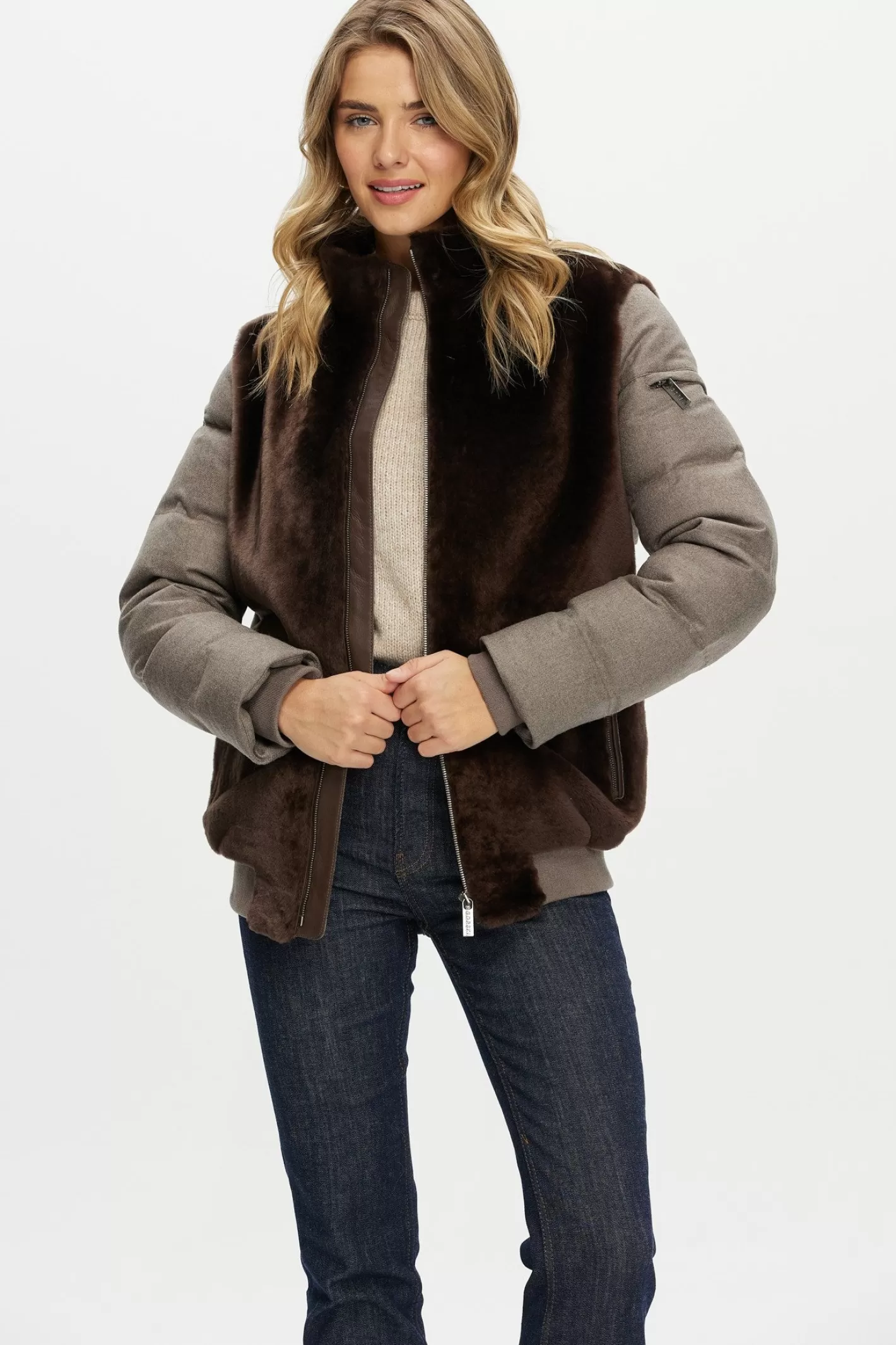 Veste féminine GORSKI Montréal - Doublure en agneau shearling avec manches et dos matelassés en cachemire Loro Piana et laine duveteuse