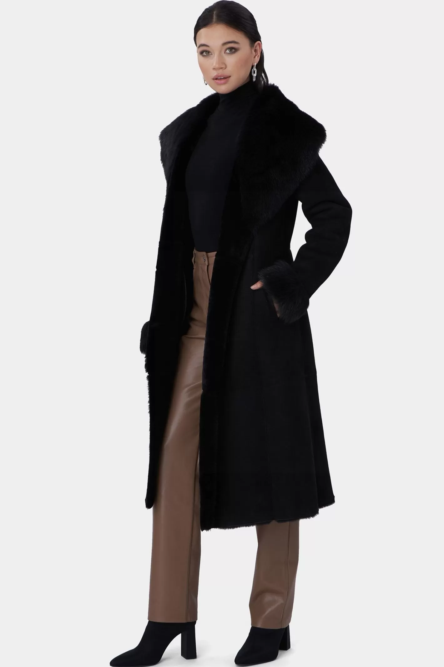 Manteau court femme en agneau shearling – Collection Montréal par GORSKI avec col Toscana et poignets doublés