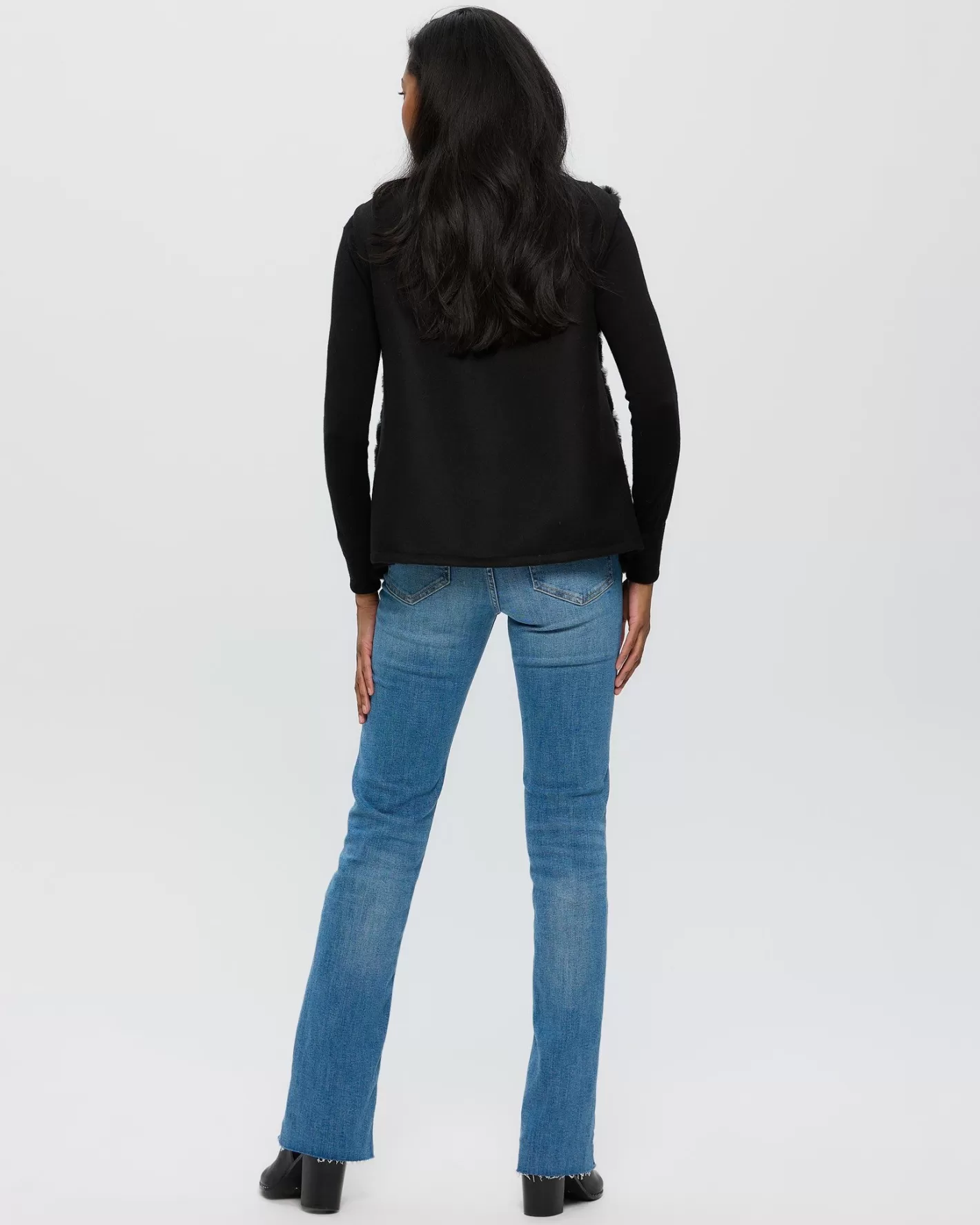 Veste féminine sans col en cachemire tondu - Insertions cuir et dos en laine de chèvre - Collection Montréal by GORSKI