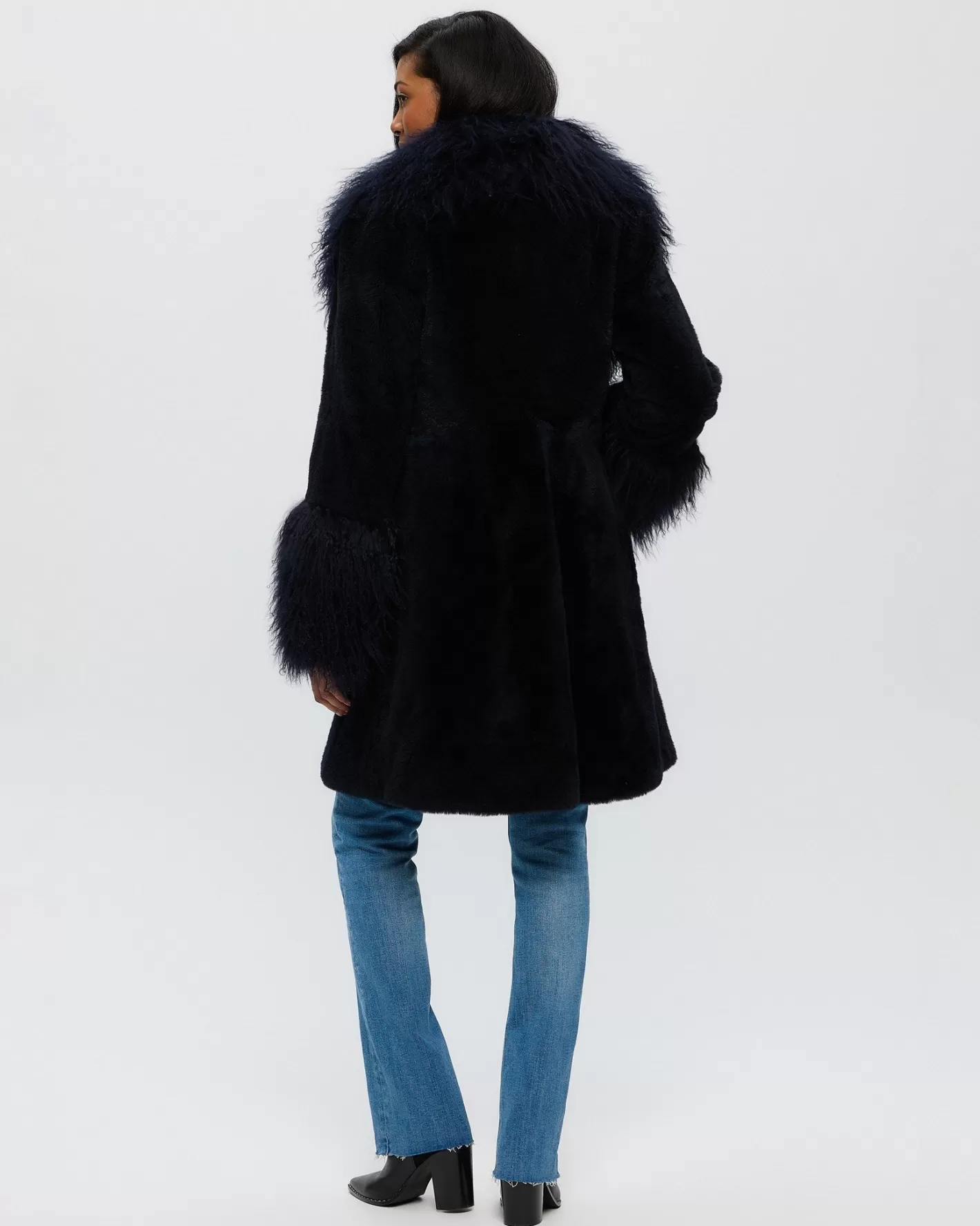 GORSKI Montréal – Veste Femme en Cachemire de Chèvre Tondu avec Col en Pois Mongole et Manchettes assorties