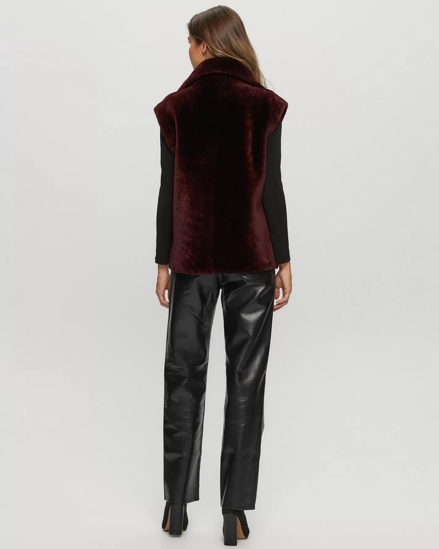 Veste Femme GORSKI – Style Montréal en Agneau Shearling avec Fermeture Éclair

（：、，，