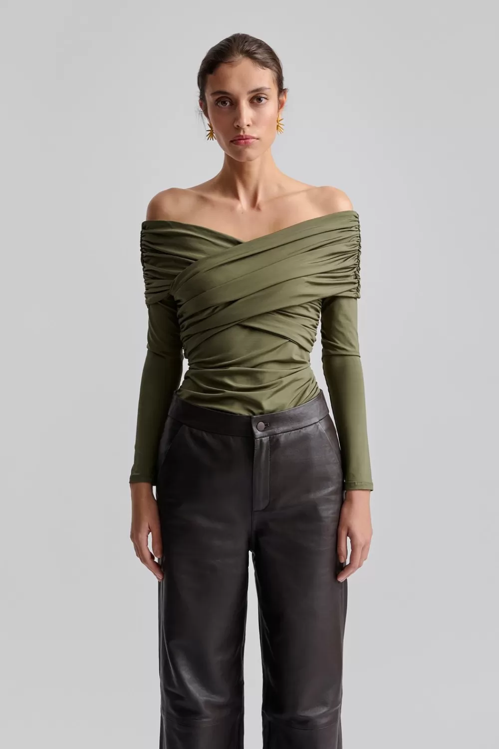 Débardeur Siri Malina - Teinte Olive Élégante pour Look Urbain