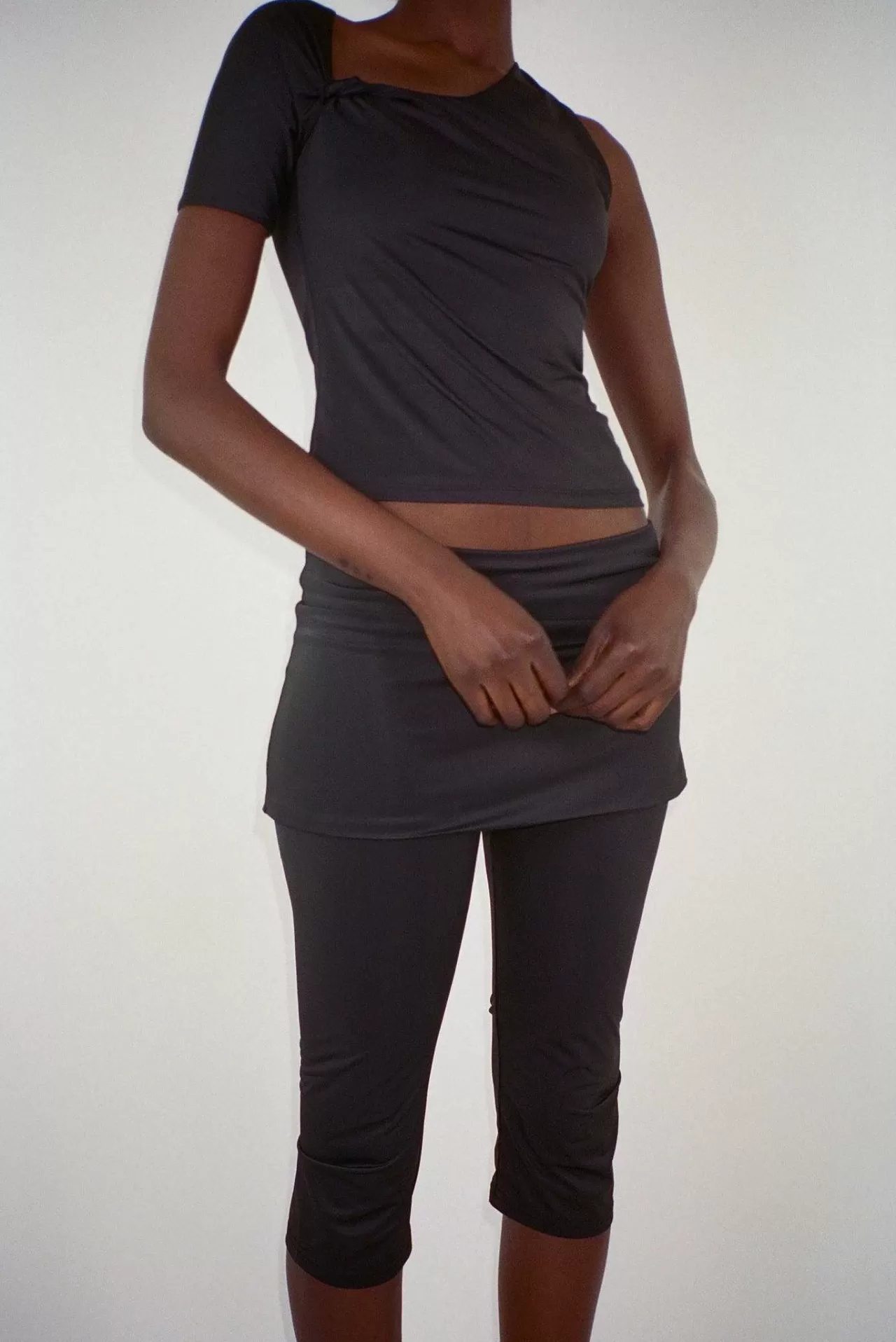Pantalon Capri Solow Noir Élégant - Taille Haute Femme par Sandy Liang
