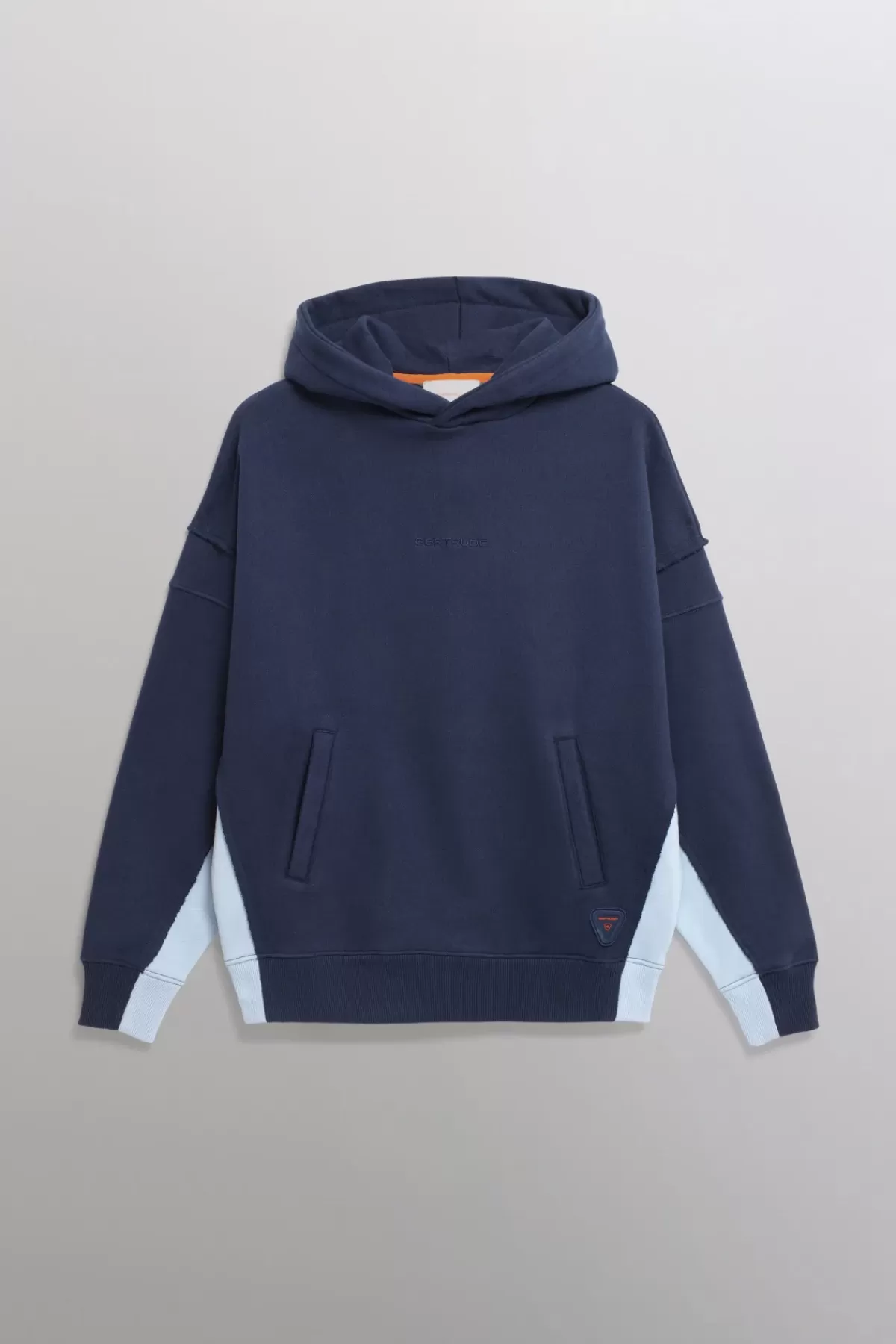 Sweat-shirt mixte dégradé de couleurs Austen & Gertrude - Confort urbain avec capuche ajustable | Collection Exclusivité 

Style casual intemporel – Modèle mixte coupe standard – Détails contrastés avant/arrière – Édition limitée automne-hiver