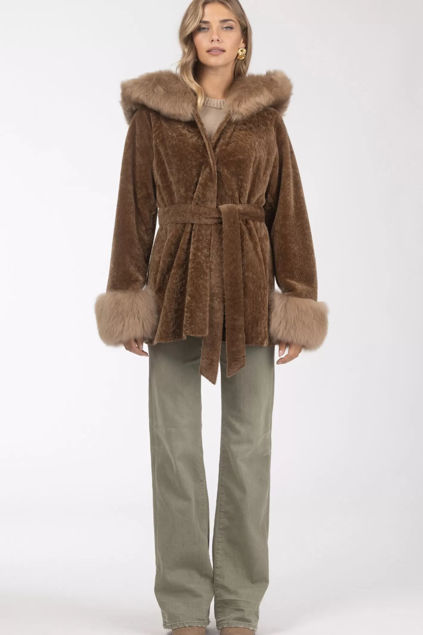 Parka réversible en agneau shearling texturé GORSKI Montréal – Capuche et poignets en agneau shearling Merinillo, ceinture incluse