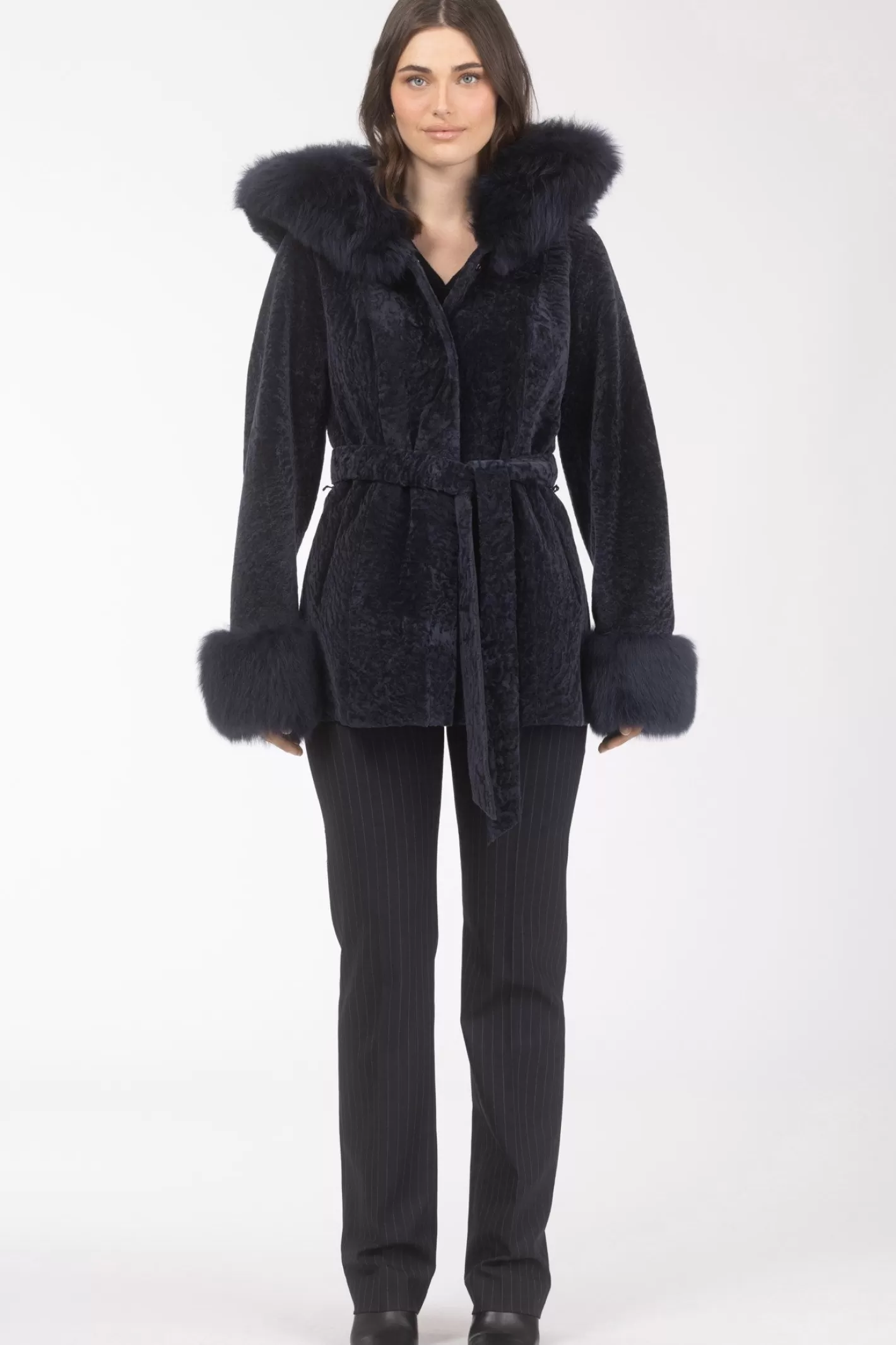 Parka réversible en agneau shearling texturé GORSKI Montréal – Capuche et poignets en agneau shearling Merinillo, ceinture incluse