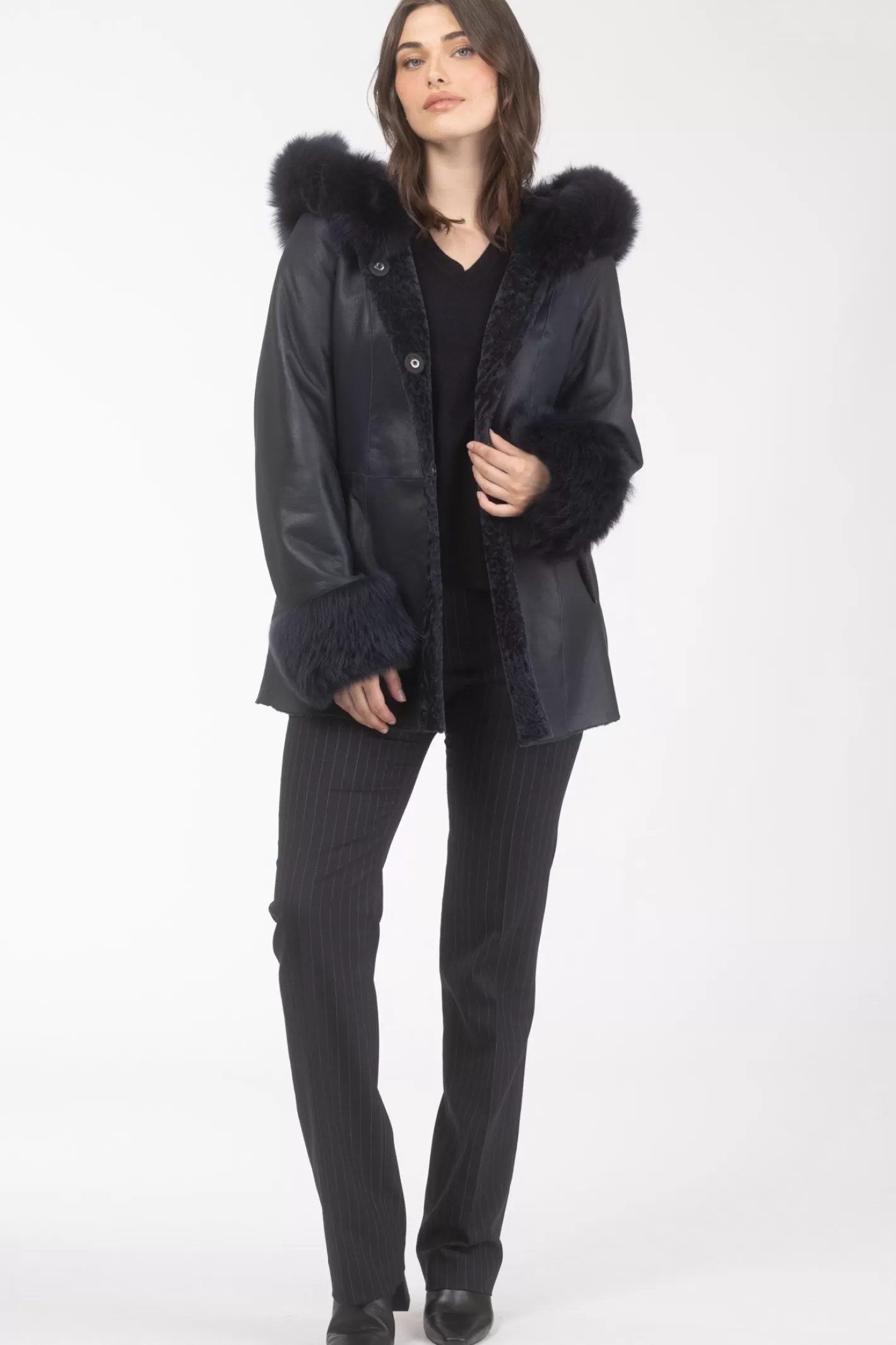 Parka réversible en agneau shearling texturé GORSKI Montréal – Capuche et poignets en agneau shearling Merinillo, ceinture incluse