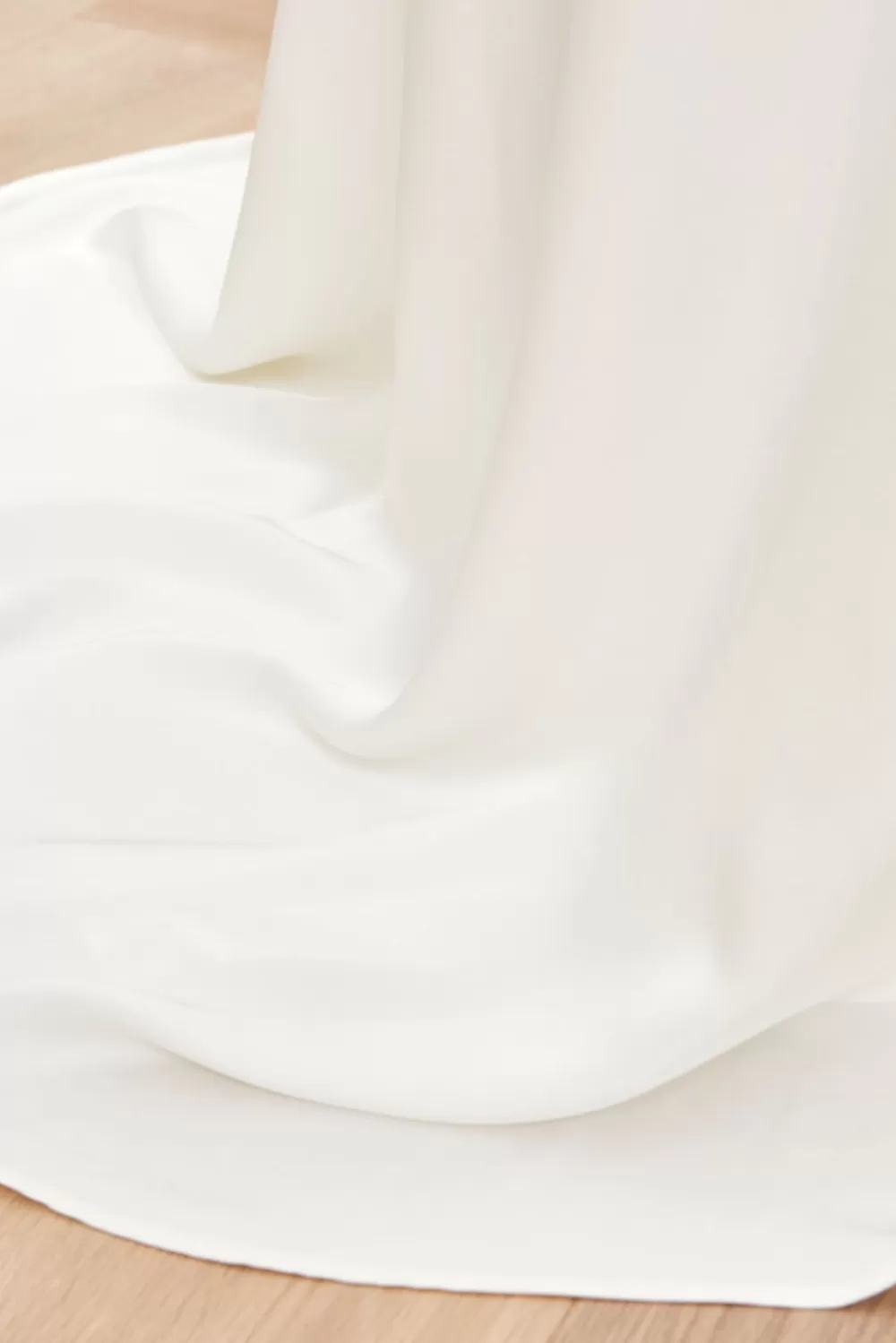 Robe Longue Malina Theodora - Nuance Ivoire & Élégance Bohème pour l'Été