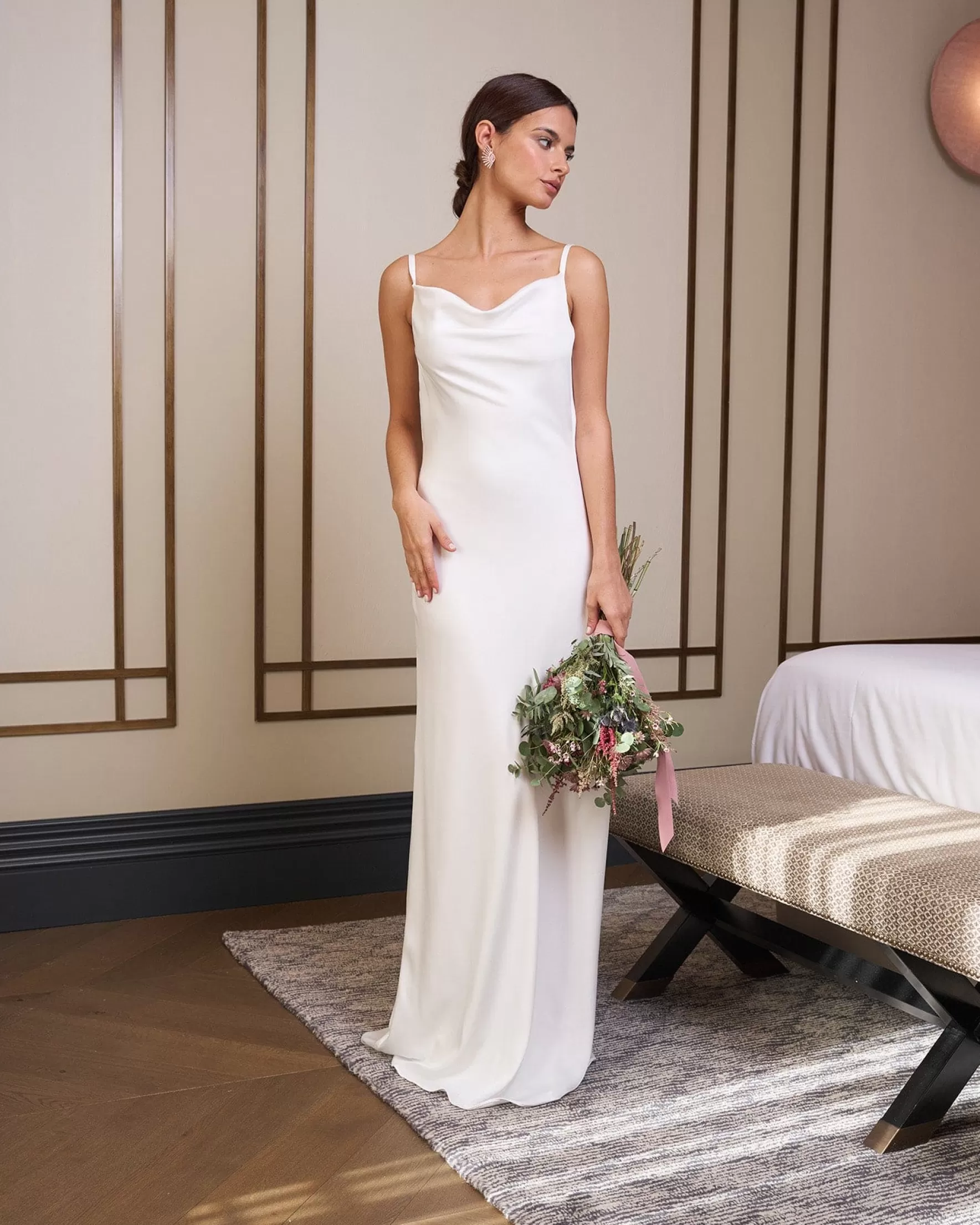 Robe de Mariée Héra Élégante - Collection Miphai à Petit Prix