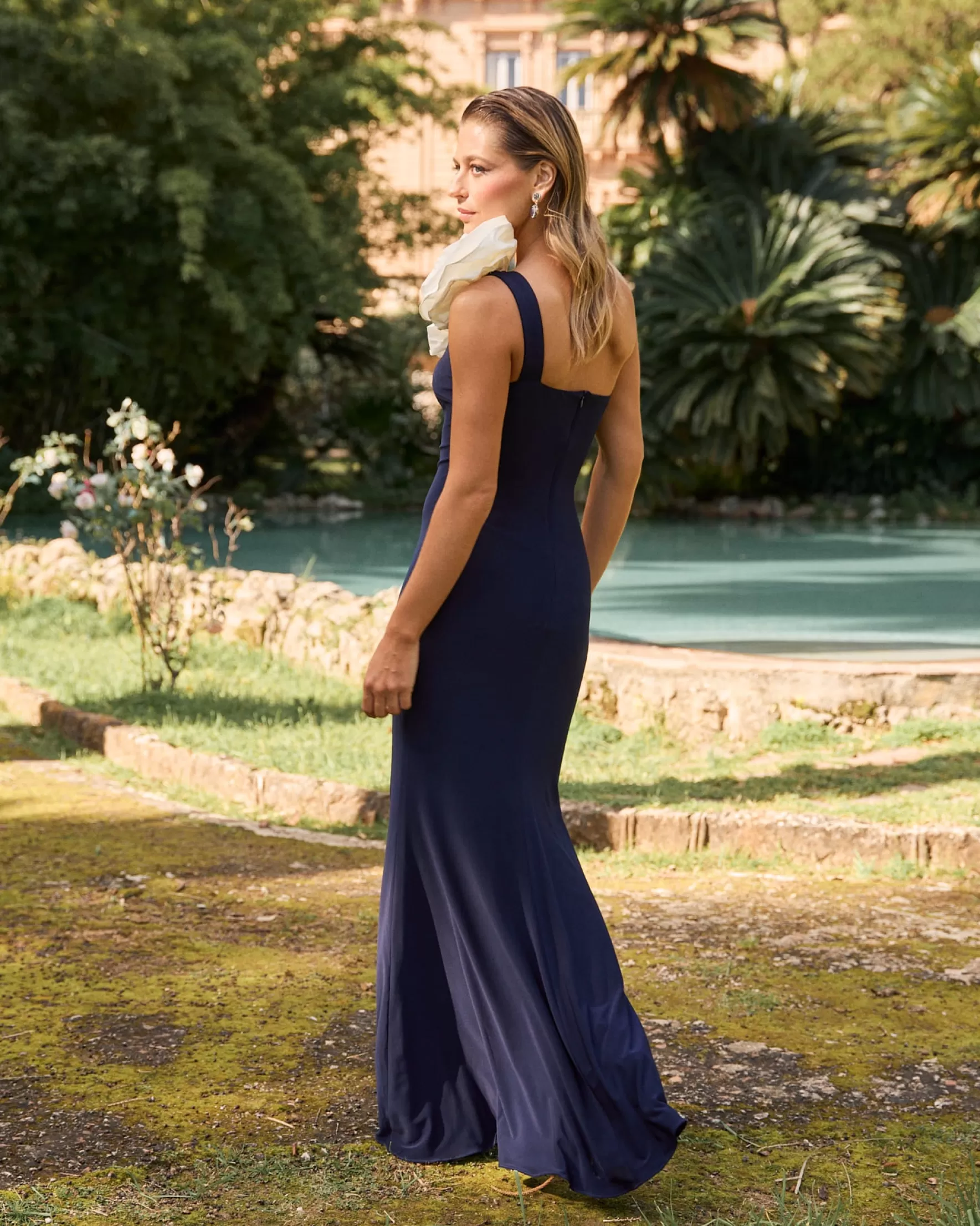 Élégante Robe Miphai - Motifs Floraux Inspirés de la Sicile | Collection Printemps-Été | Confort & Style Méditerranéen | Tailleur Artisanal